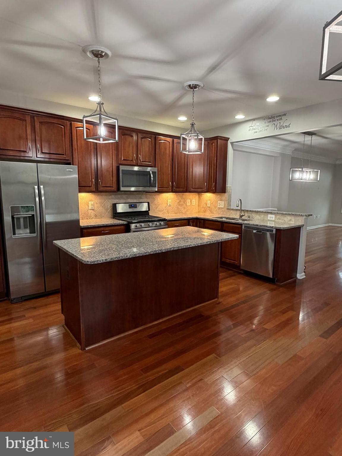 LOUDOUN VALLEY ESTATES 2 - Residential
