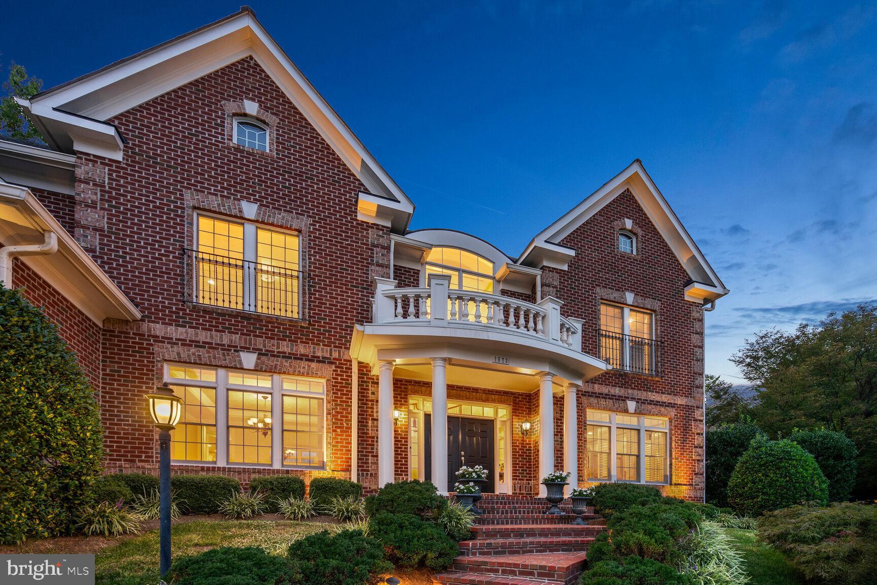 CHALICE CREST - Residential