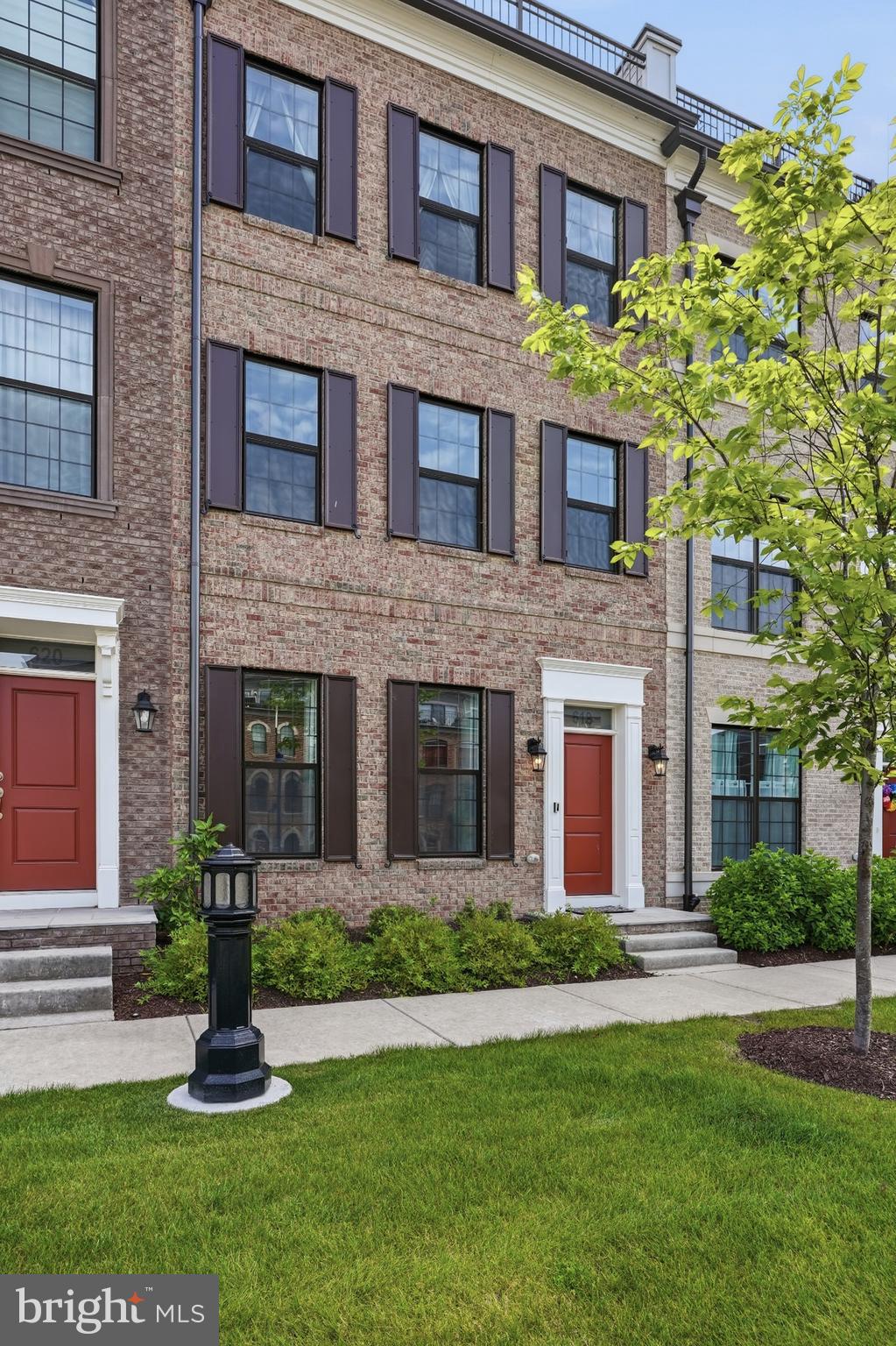 POTOMAC OVERLOOK AT NATIONAL HARBOR - Residential