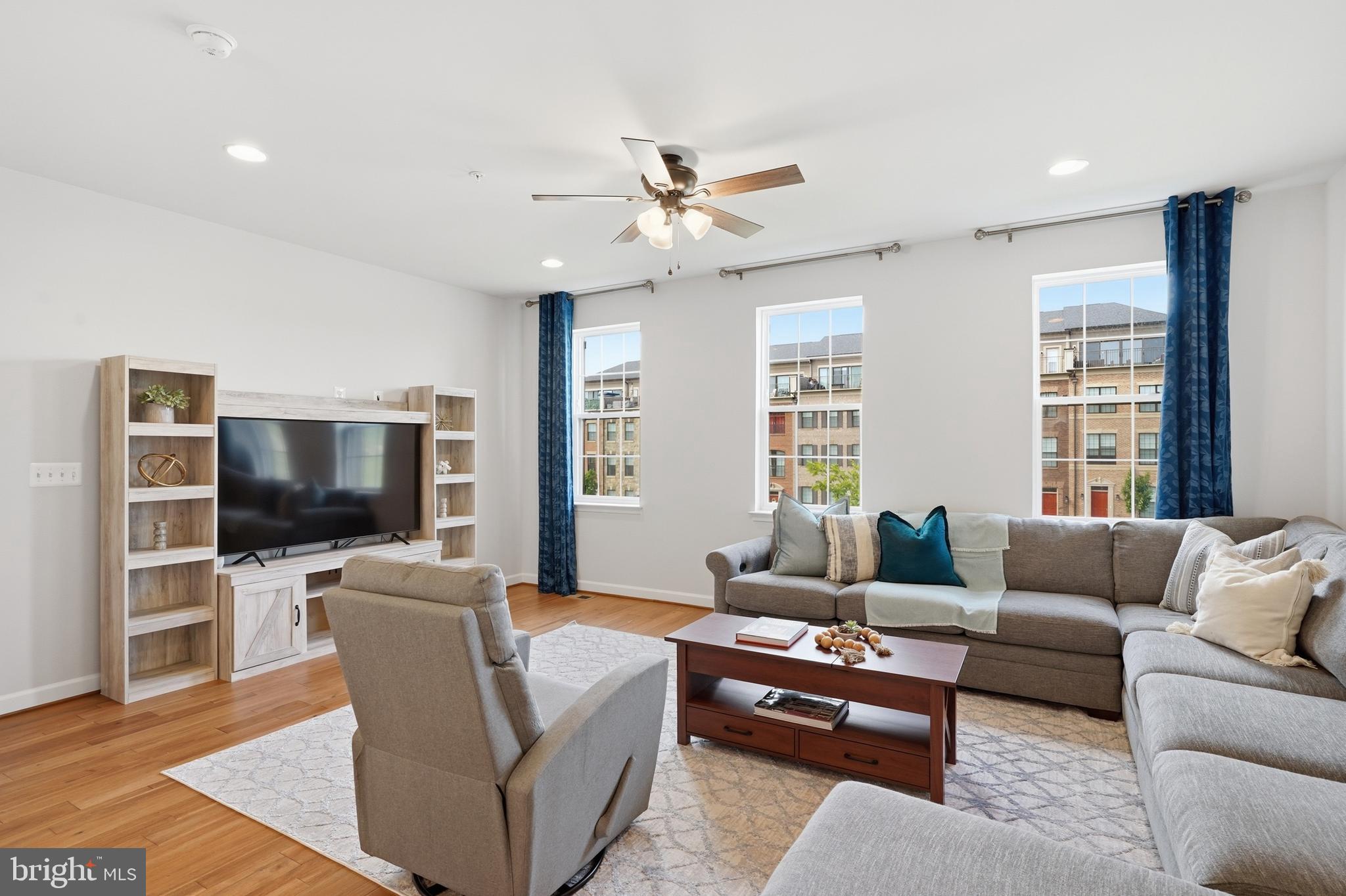 POTOMAC OVERLOOK AT NATIONAL HARBOR - Residential