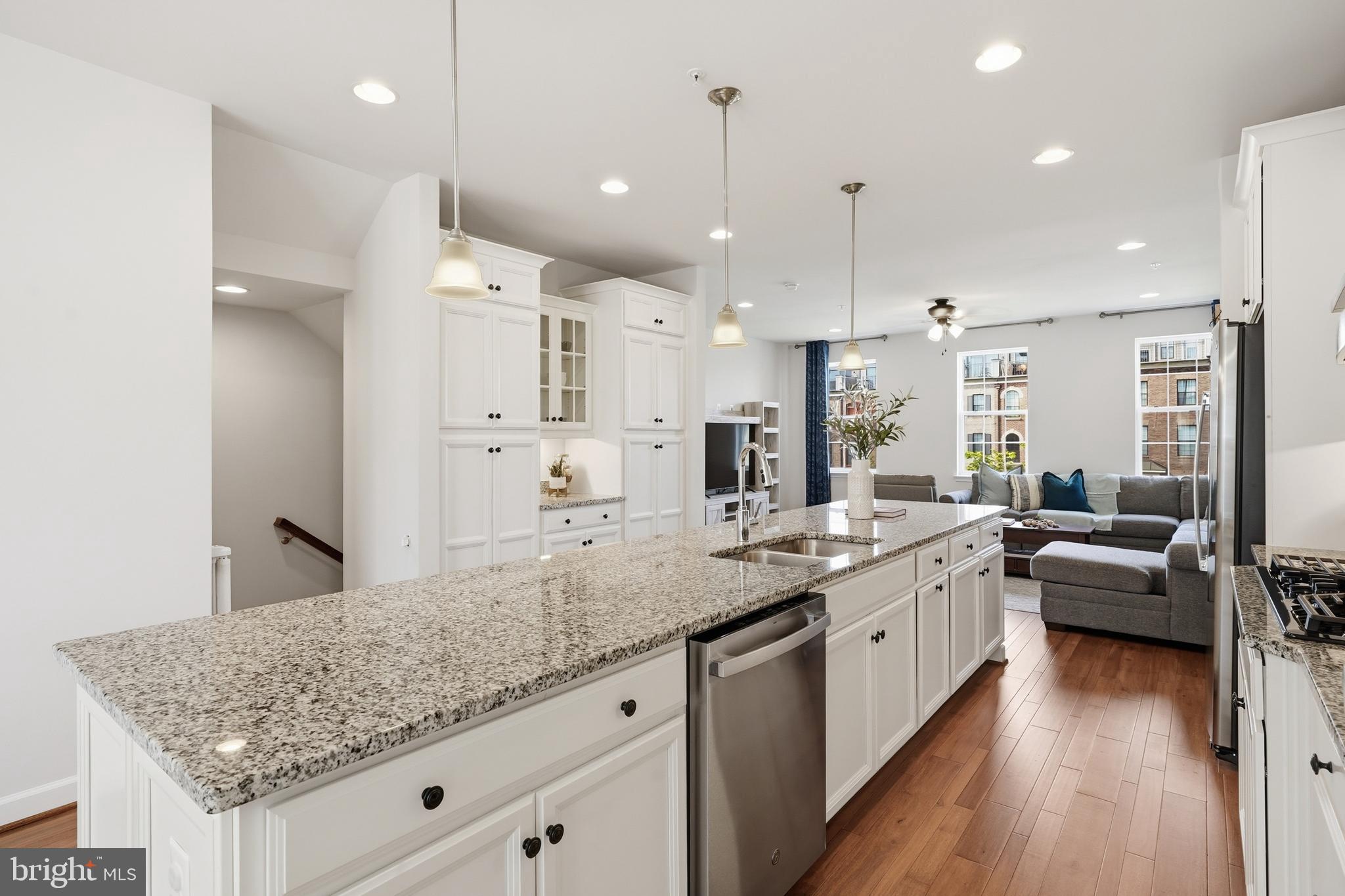 POTOMAC OVERLOOK AT NATIONAL HARBOR - Residential
