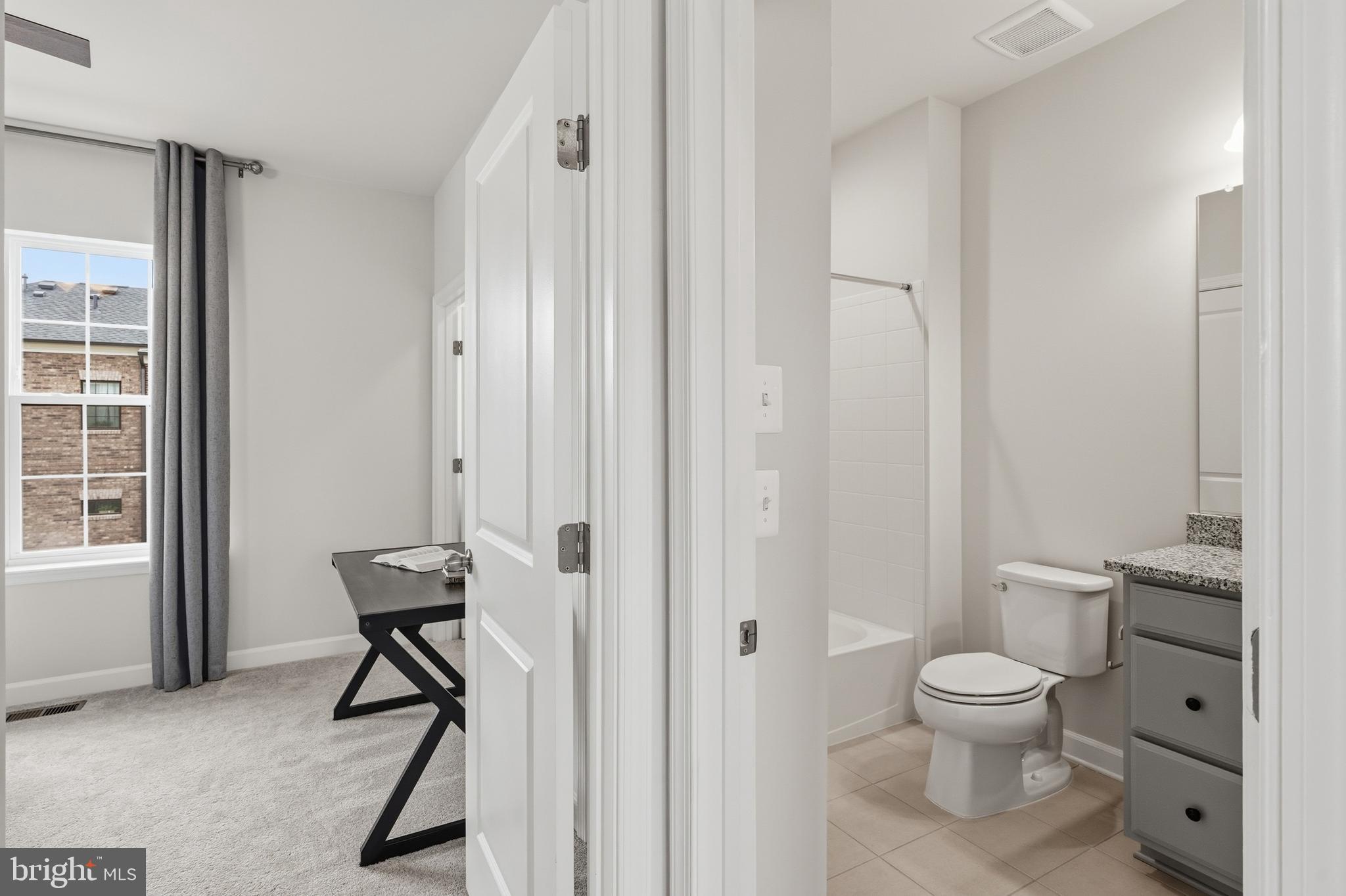 POTOMAC OVERLOOK AT NATIONAL HARBOR - Residential