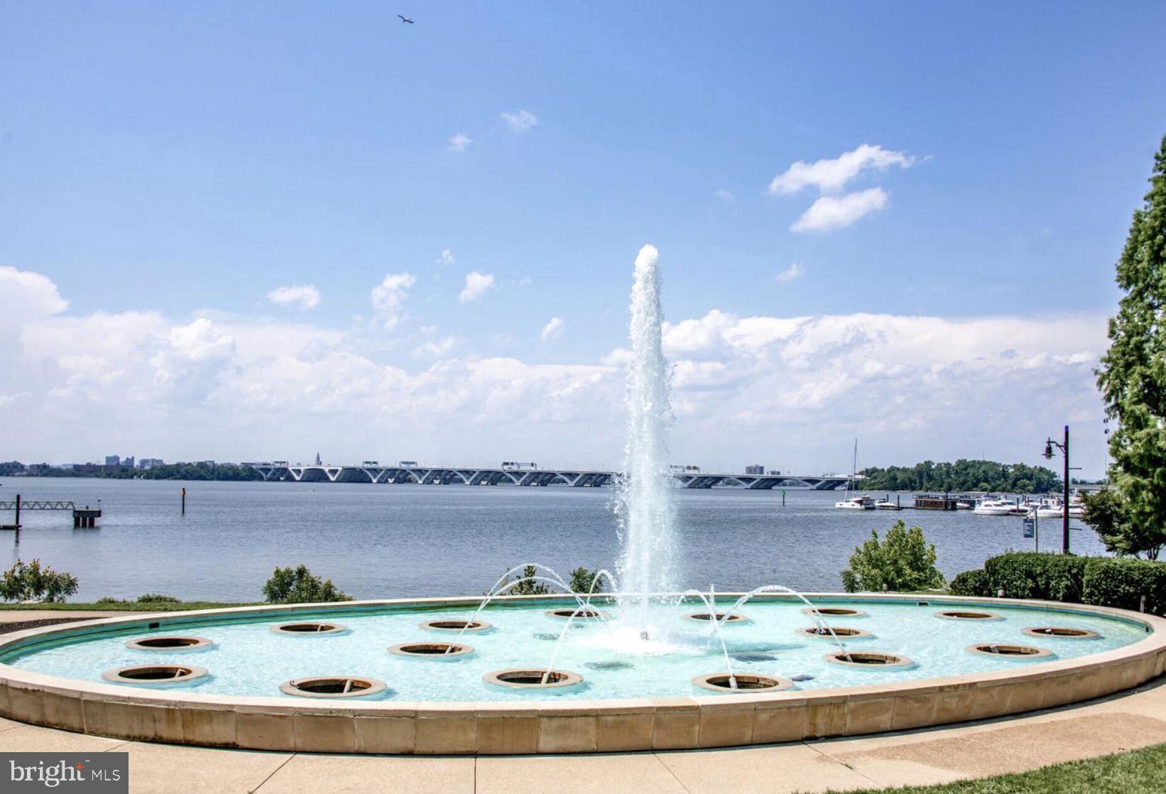 POTOMAC OVERLOOK AT NATIONAL HARBOR - Residential