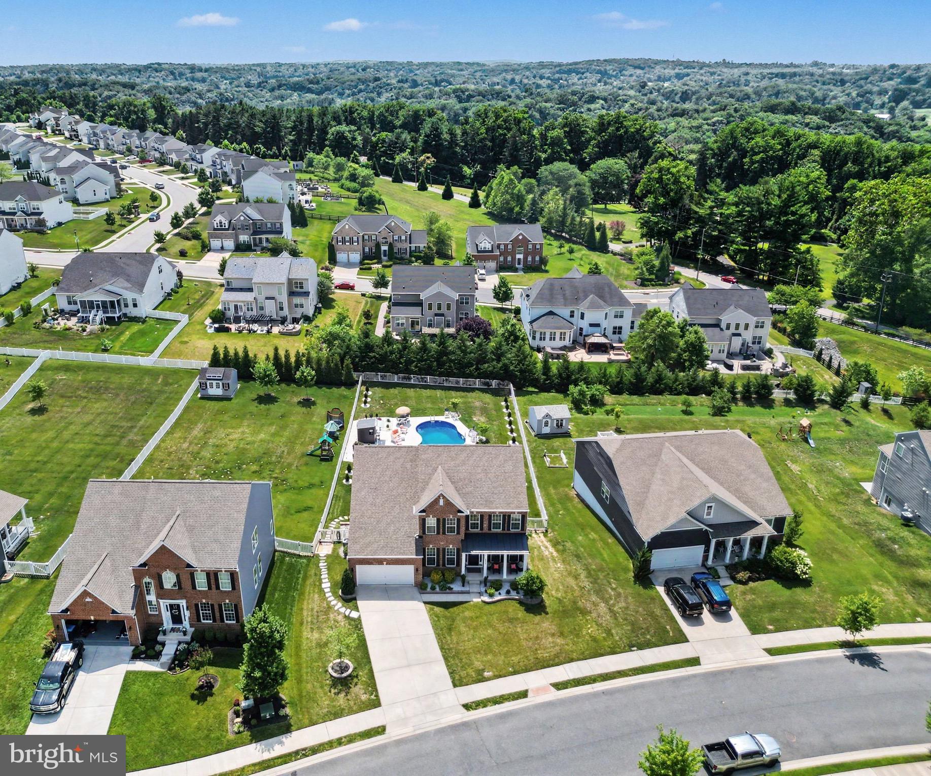 SOMERSET HILL - Residential