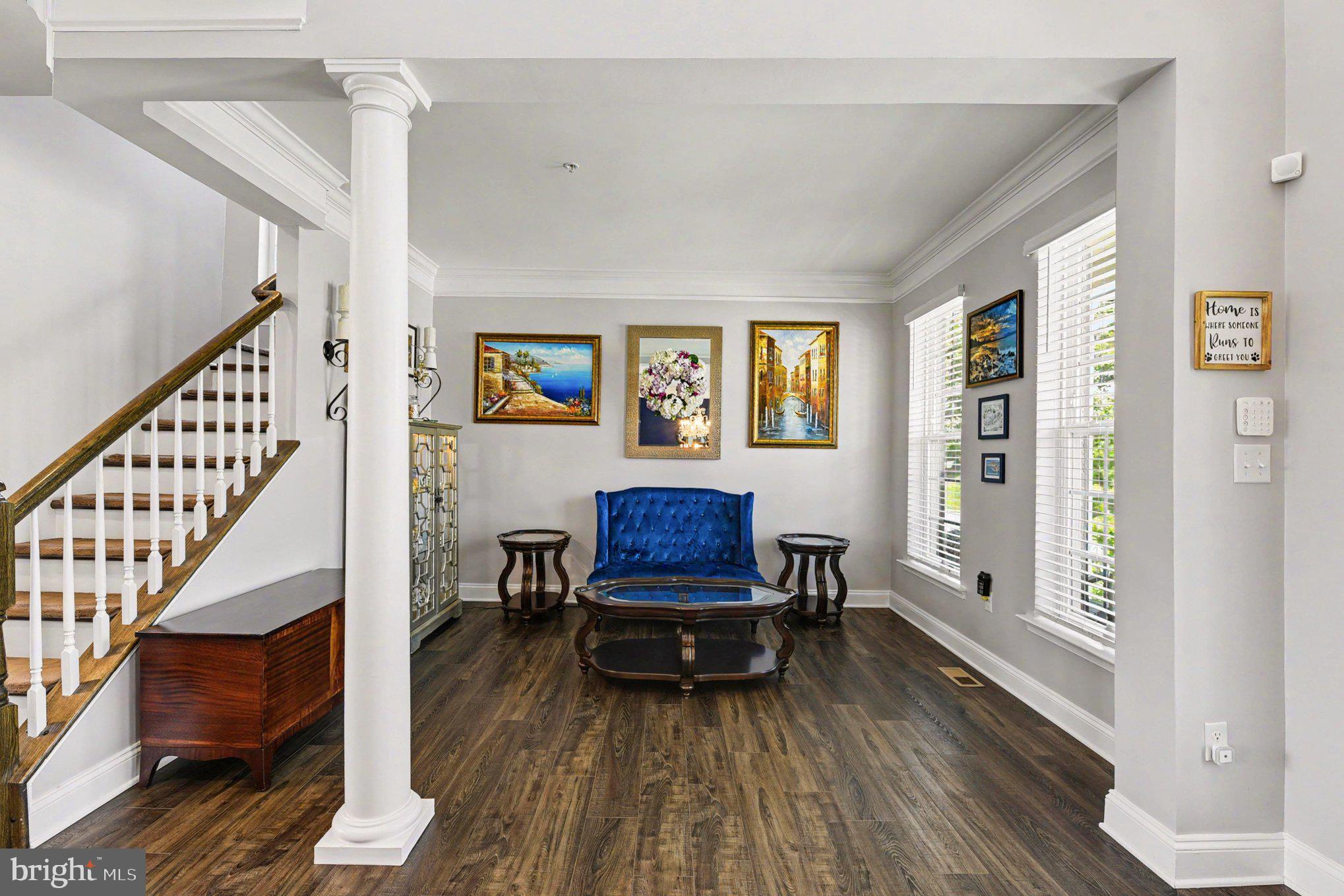 SOMERSET HILL - Residential