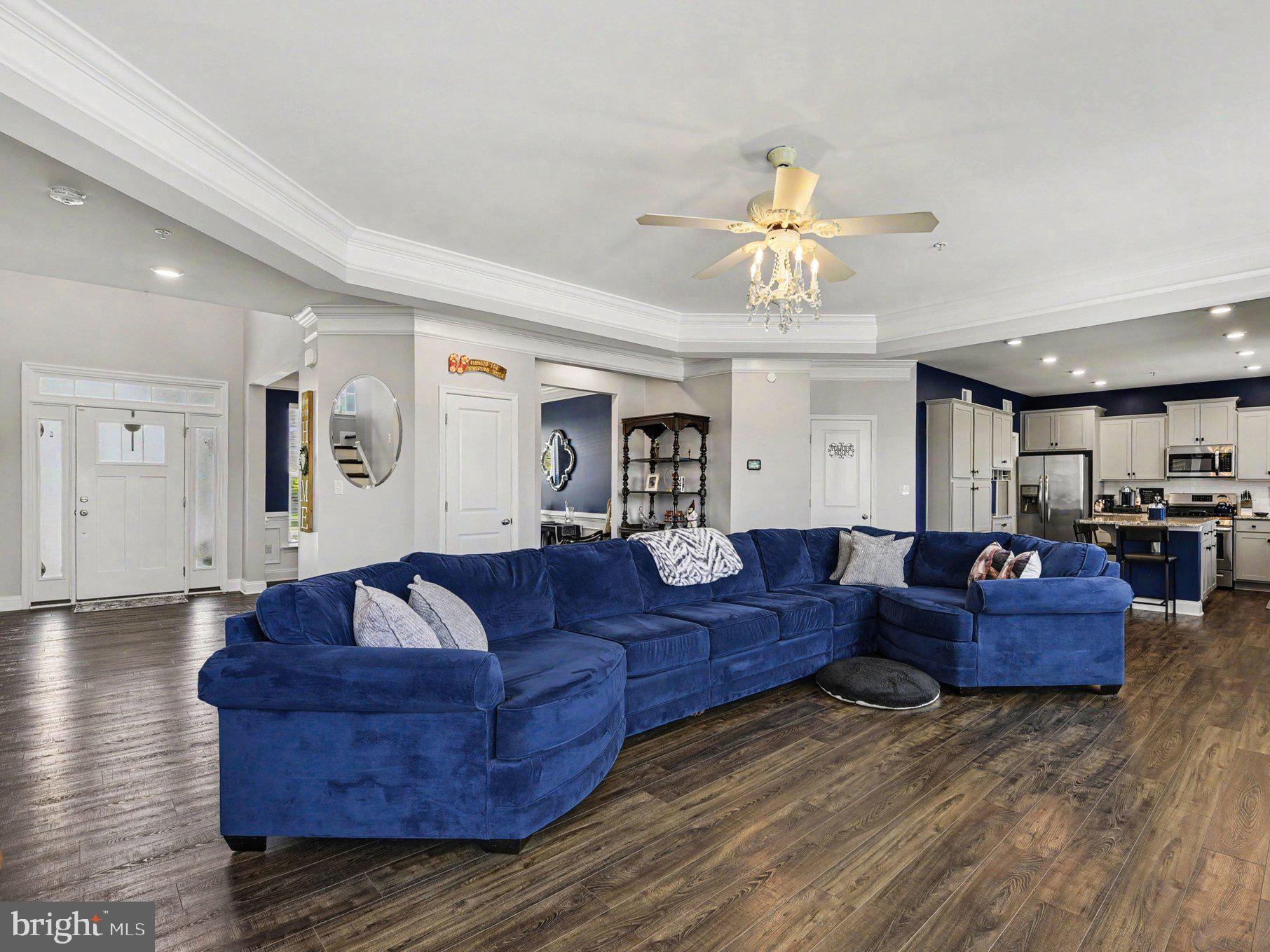 SOMERSET HILL - Residential