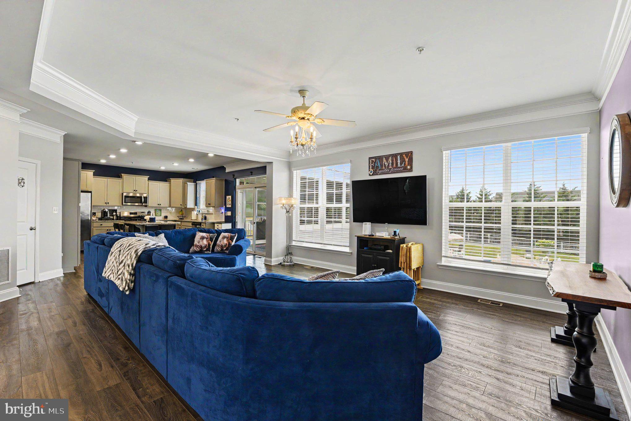 SOMERSET HILL - Residential
