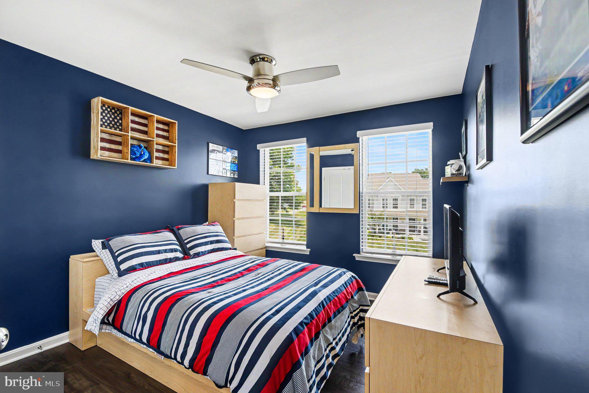 SOMERSET HILL - Residential