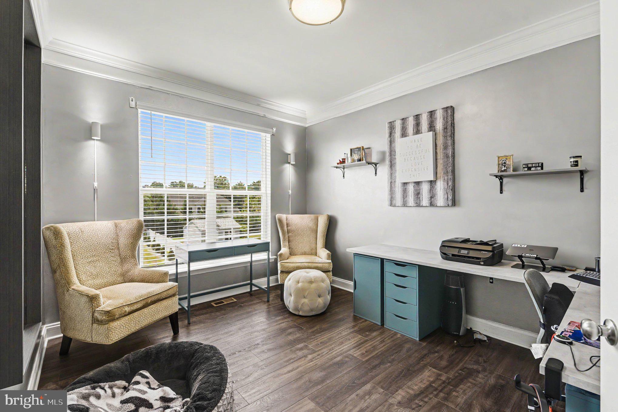 SOMERSET HILL - Residential