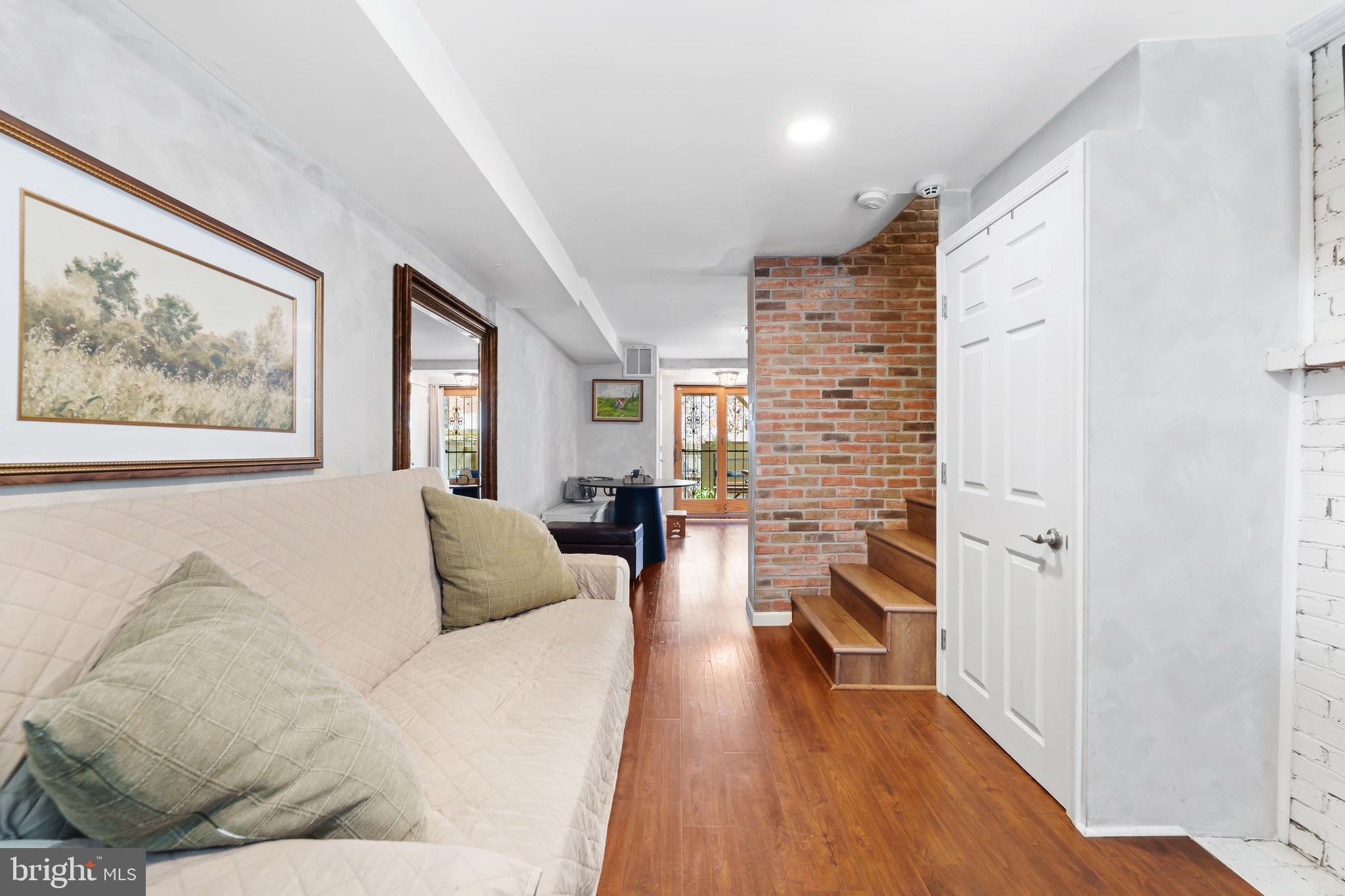 BELLA VISTA - Residential