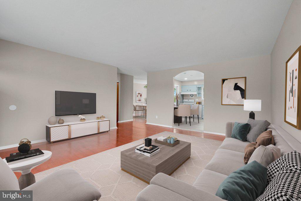 LIBERTY MANOR - Residential