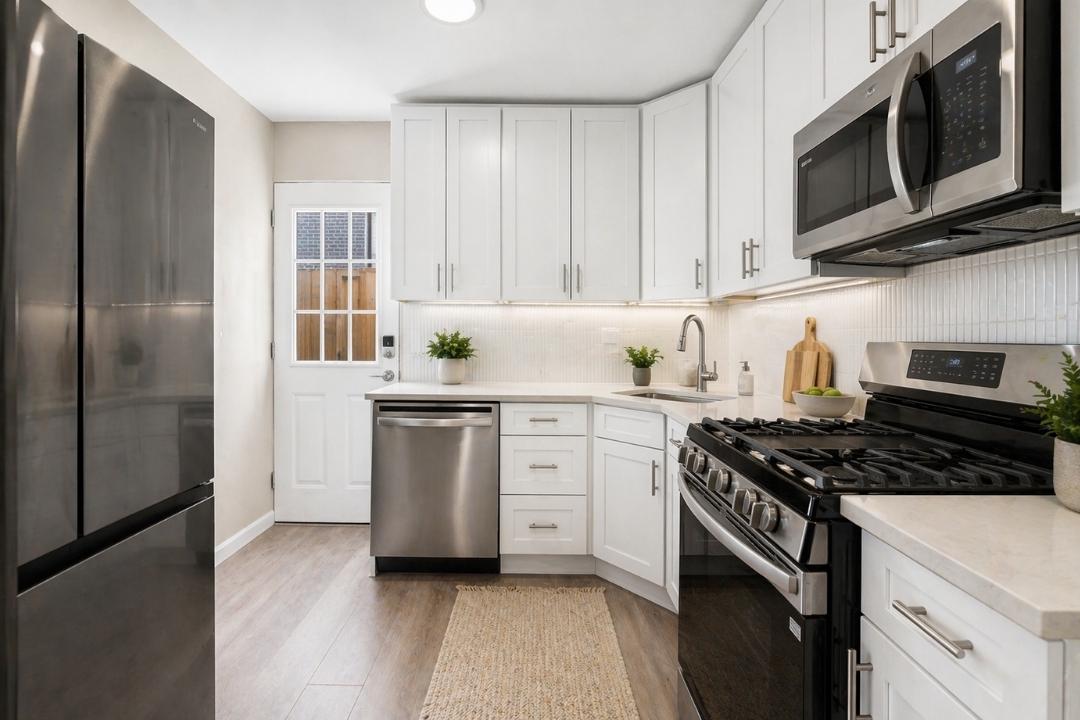 POINT BREEZE - Residential