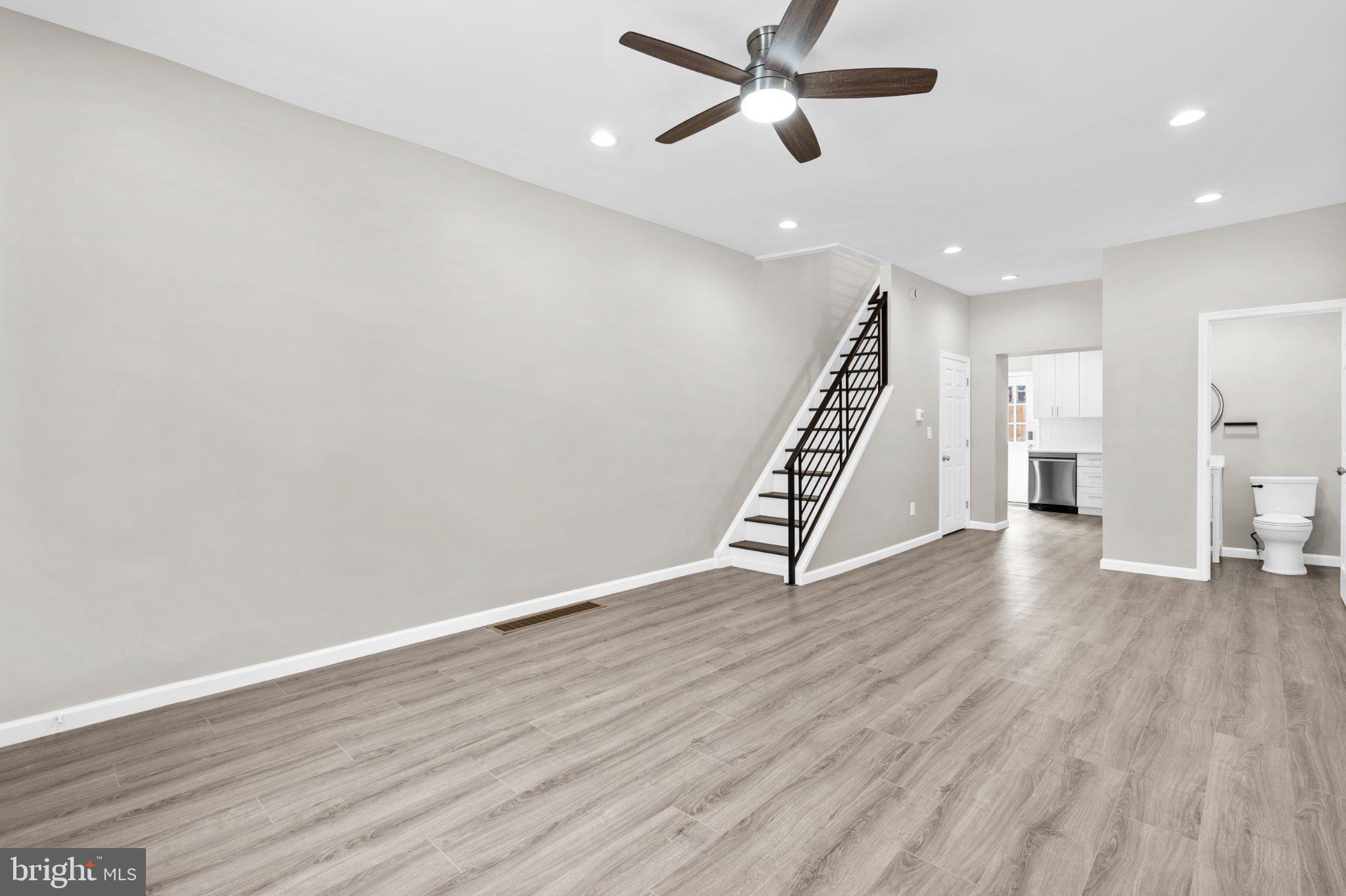 POINT BREEZE - Residential