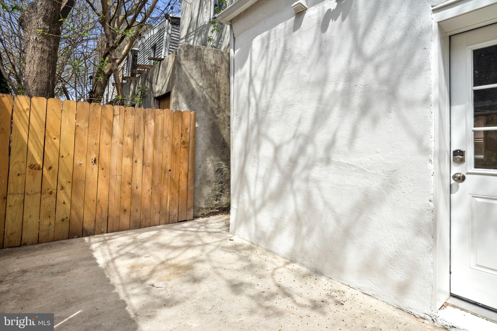 POINT BREEZE - Residential