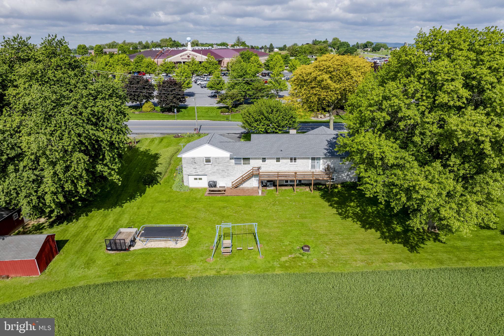 EAST EARL TWP - Residential