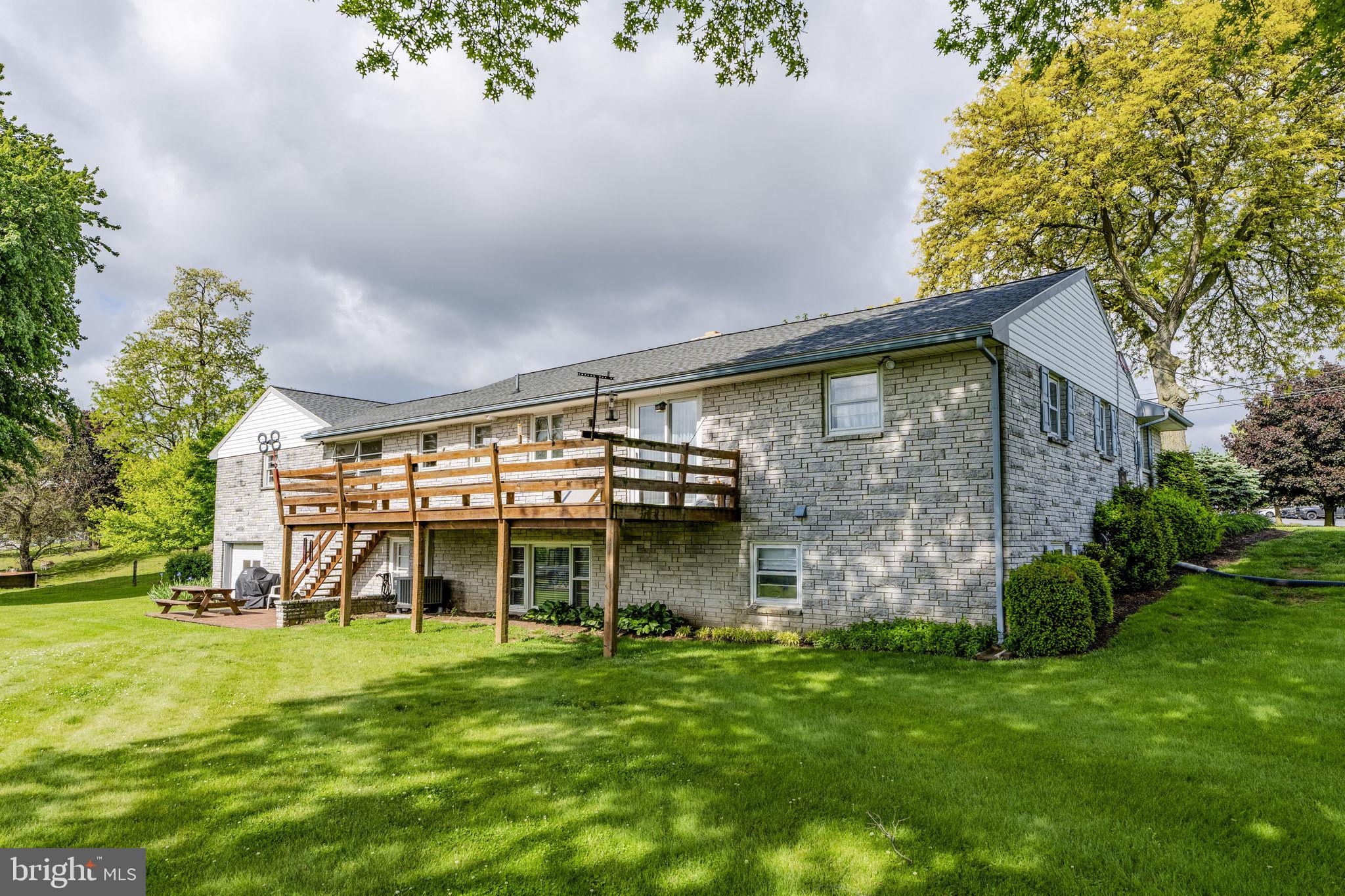 EAST EARL TWP - Residential