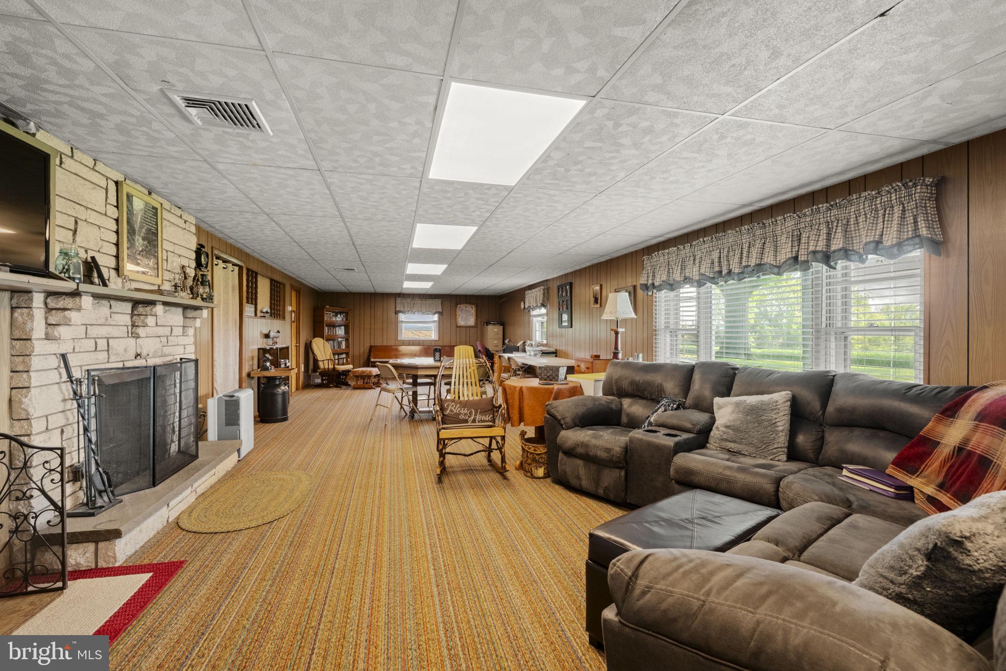 EAST EARL TWP - Residential