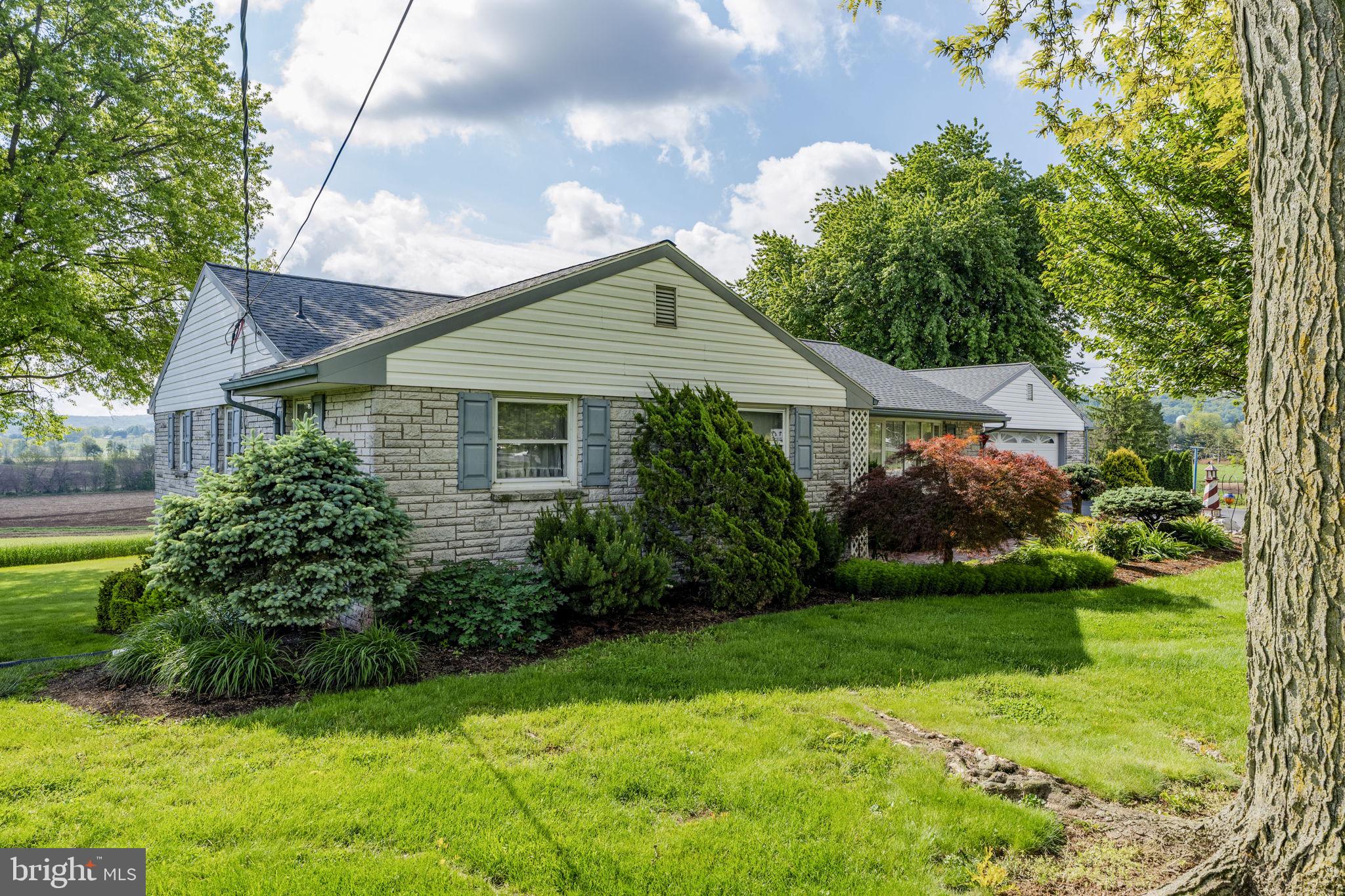 EAST EARL TWP - Residential