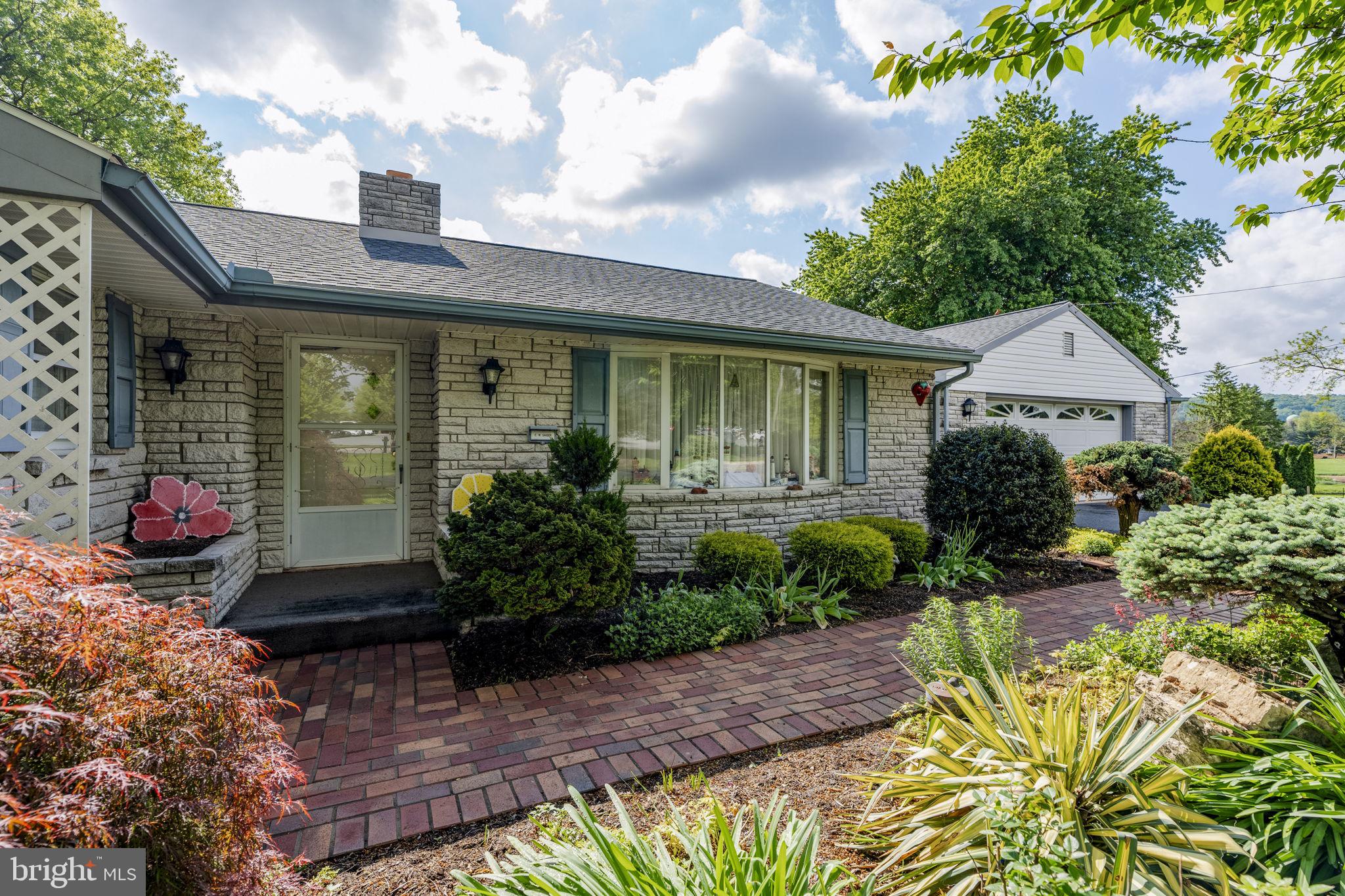 EAST EARL TWP - Residential