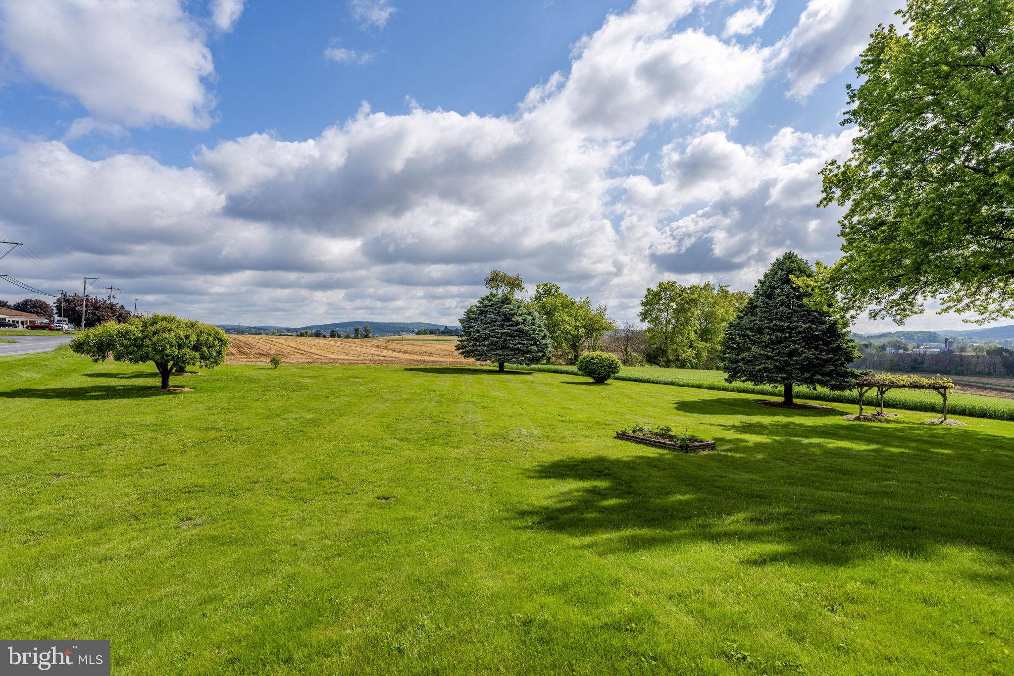 EAST EARL TWP - Residential