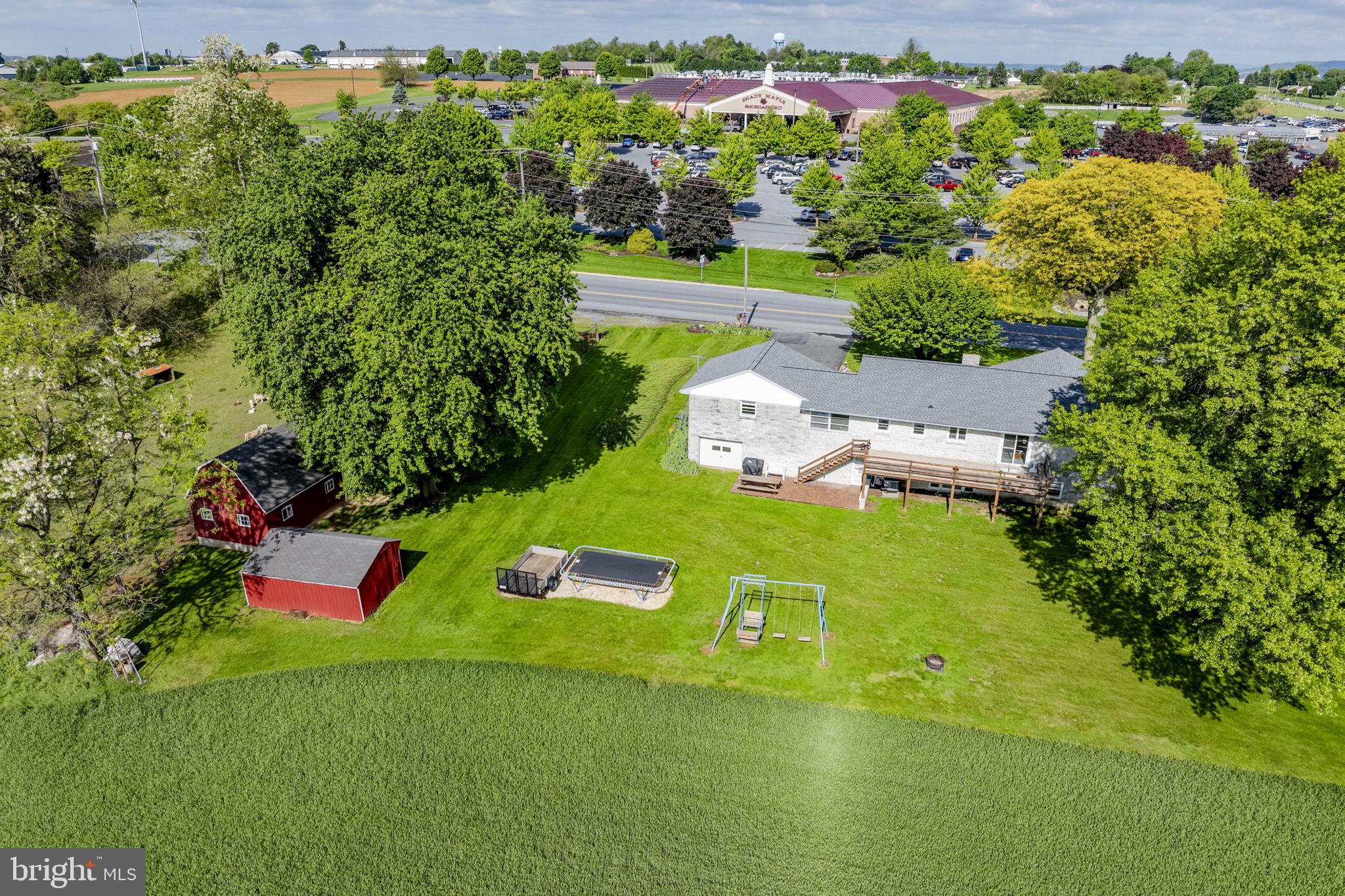 EAST EARL TWP - Residential
