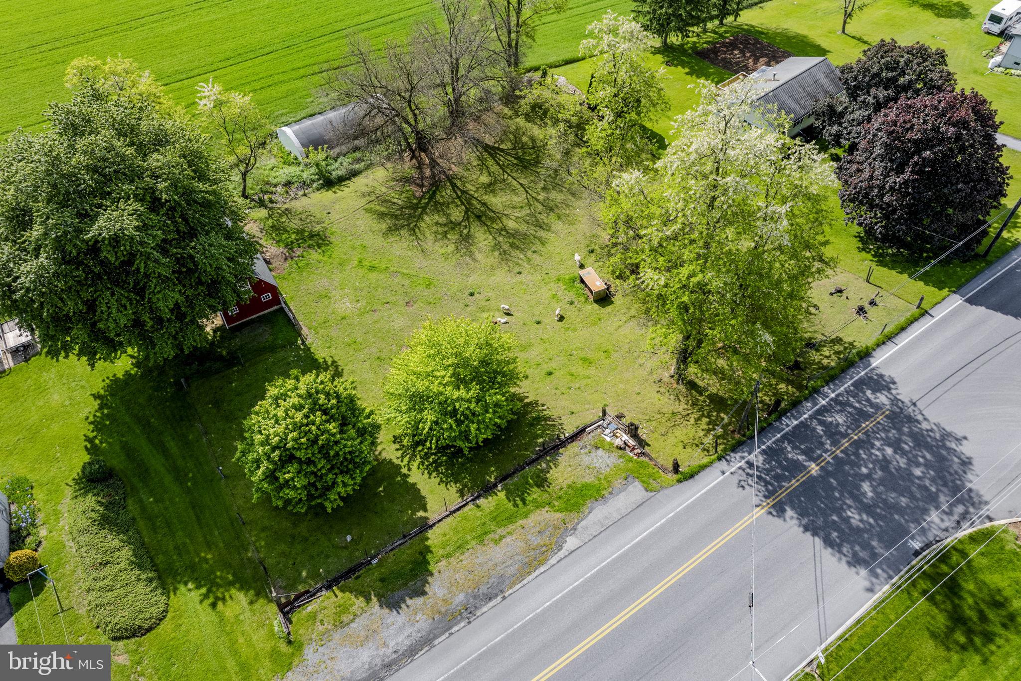 EAST EARL TWP - Residential