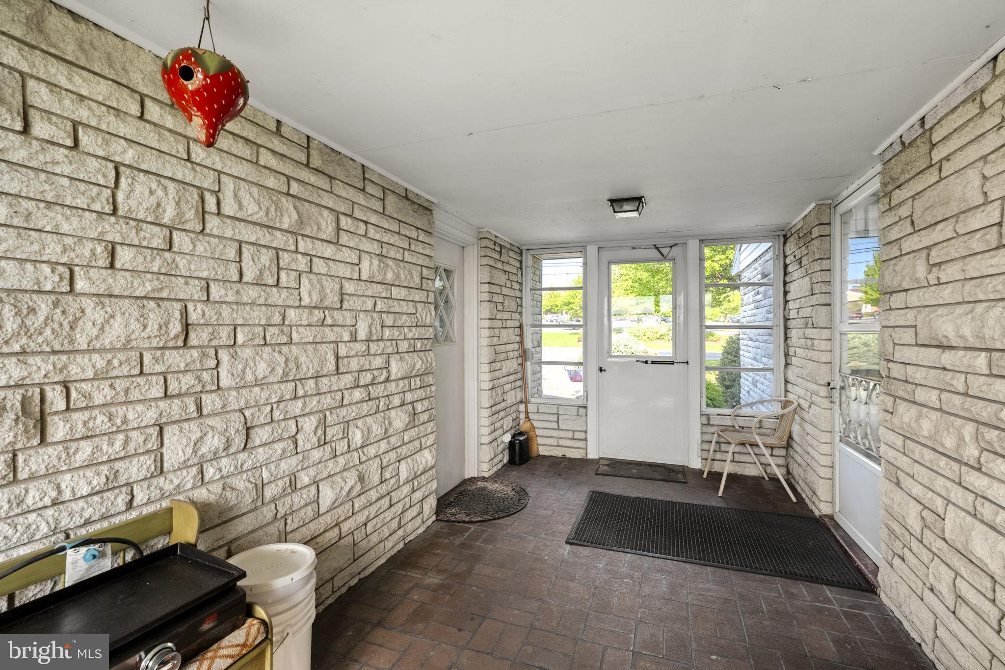 EAST EARL TWP - Residential