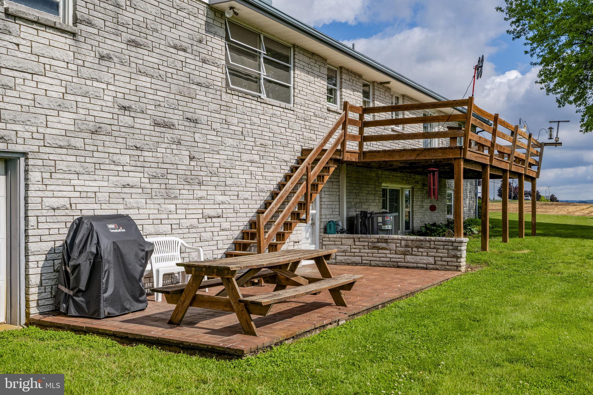EAST EARL TWP - Residential