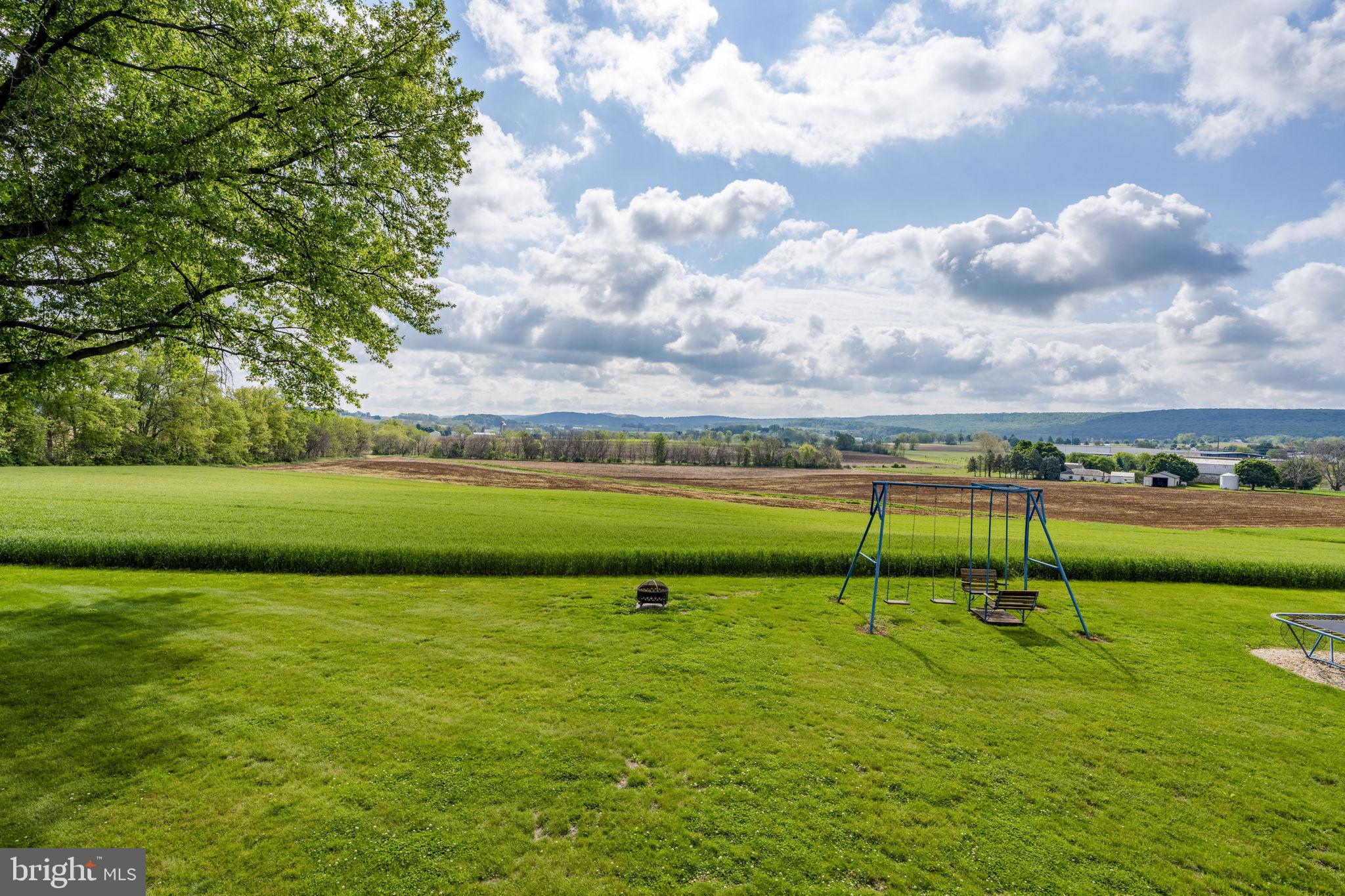 EAST EARL TWP - Residential