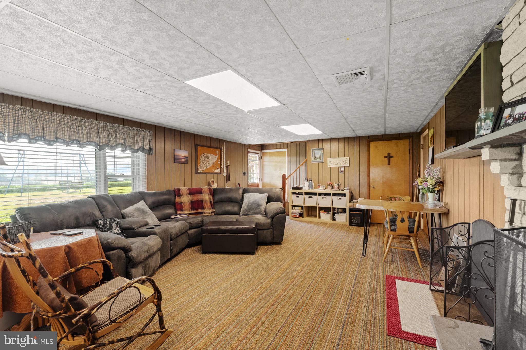 EAST EARL TWP - Residential