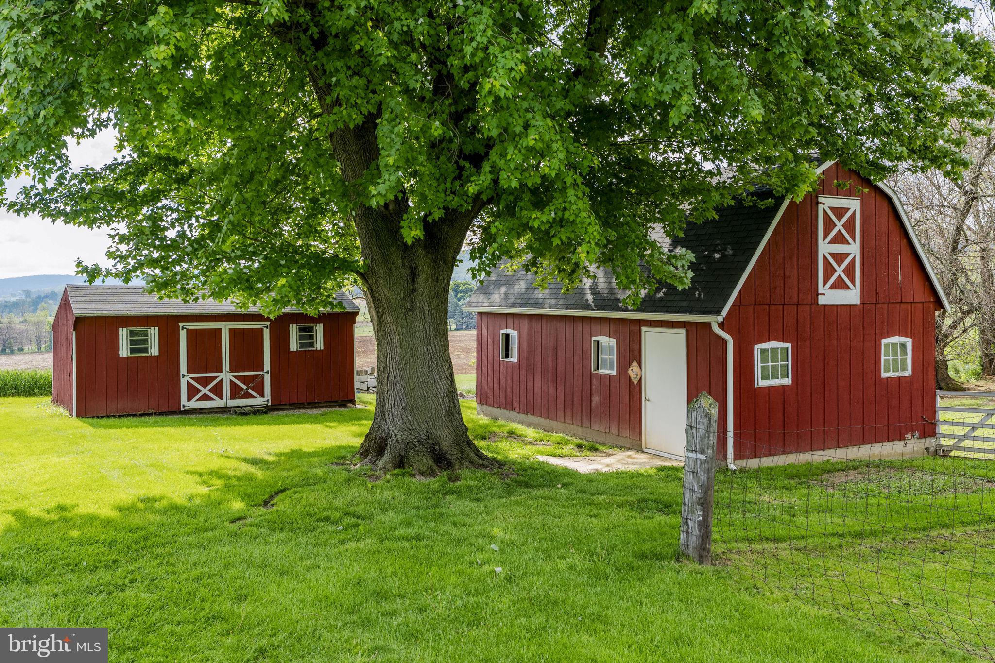 EAST EARL TWP - Residential