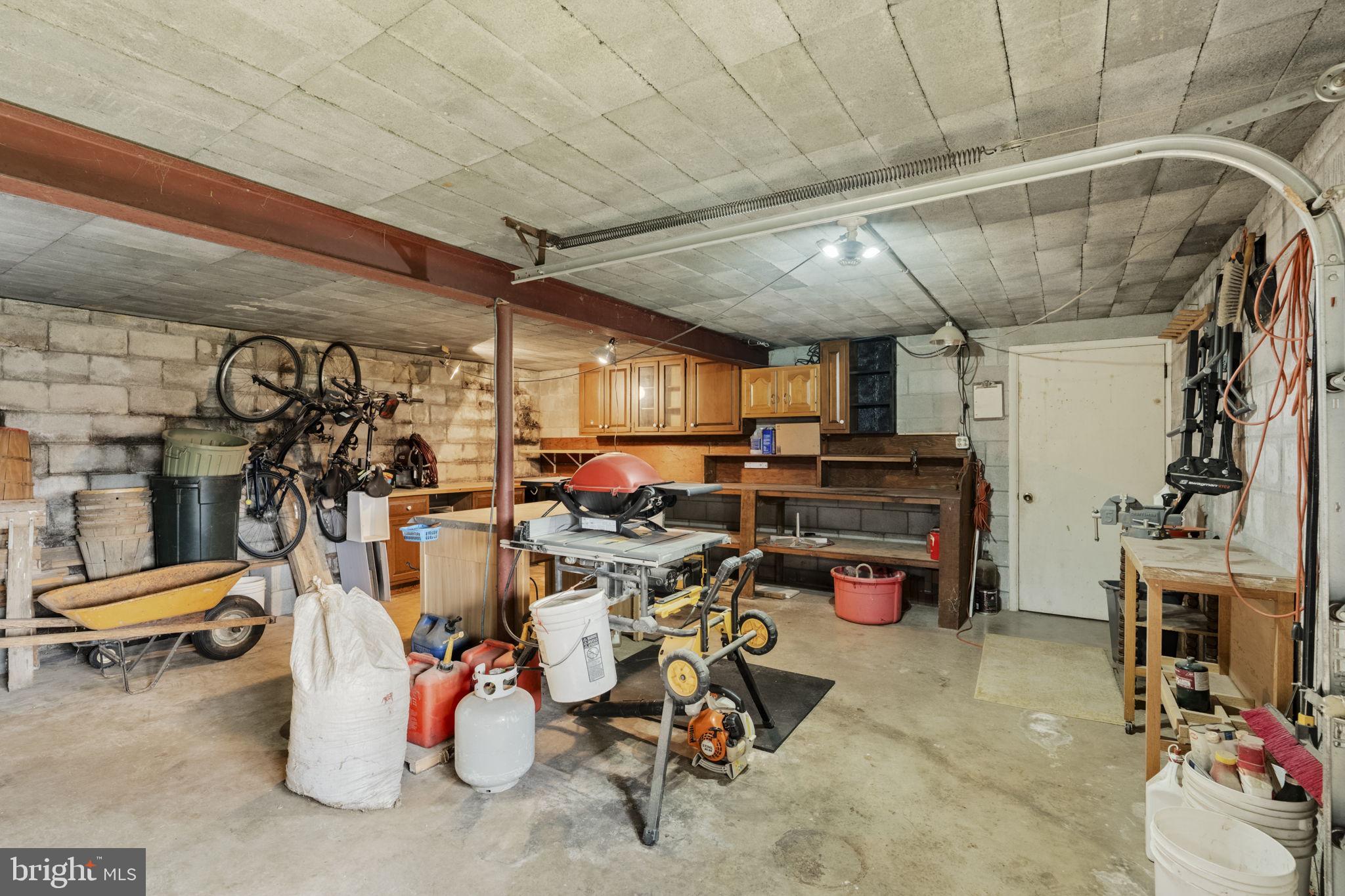 EAST EARL TWP - Residential