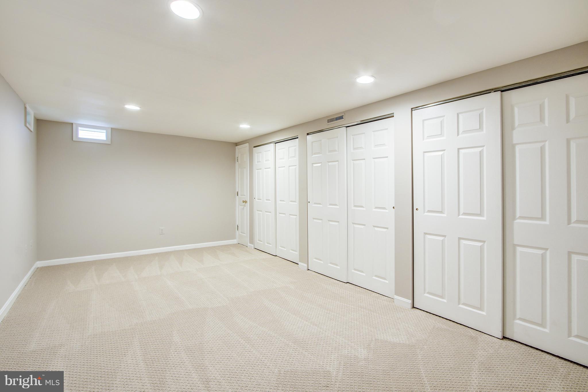 GUNNERS LAKE VILLAGE - Residential