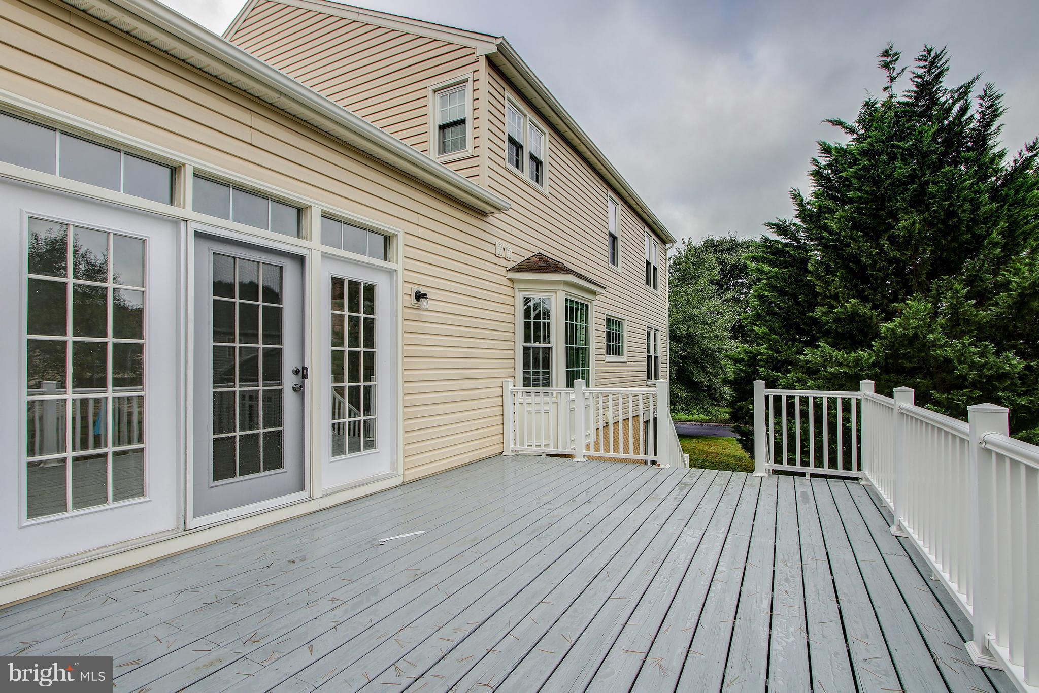 GUNNERS LAKE VILLAGE - Residential