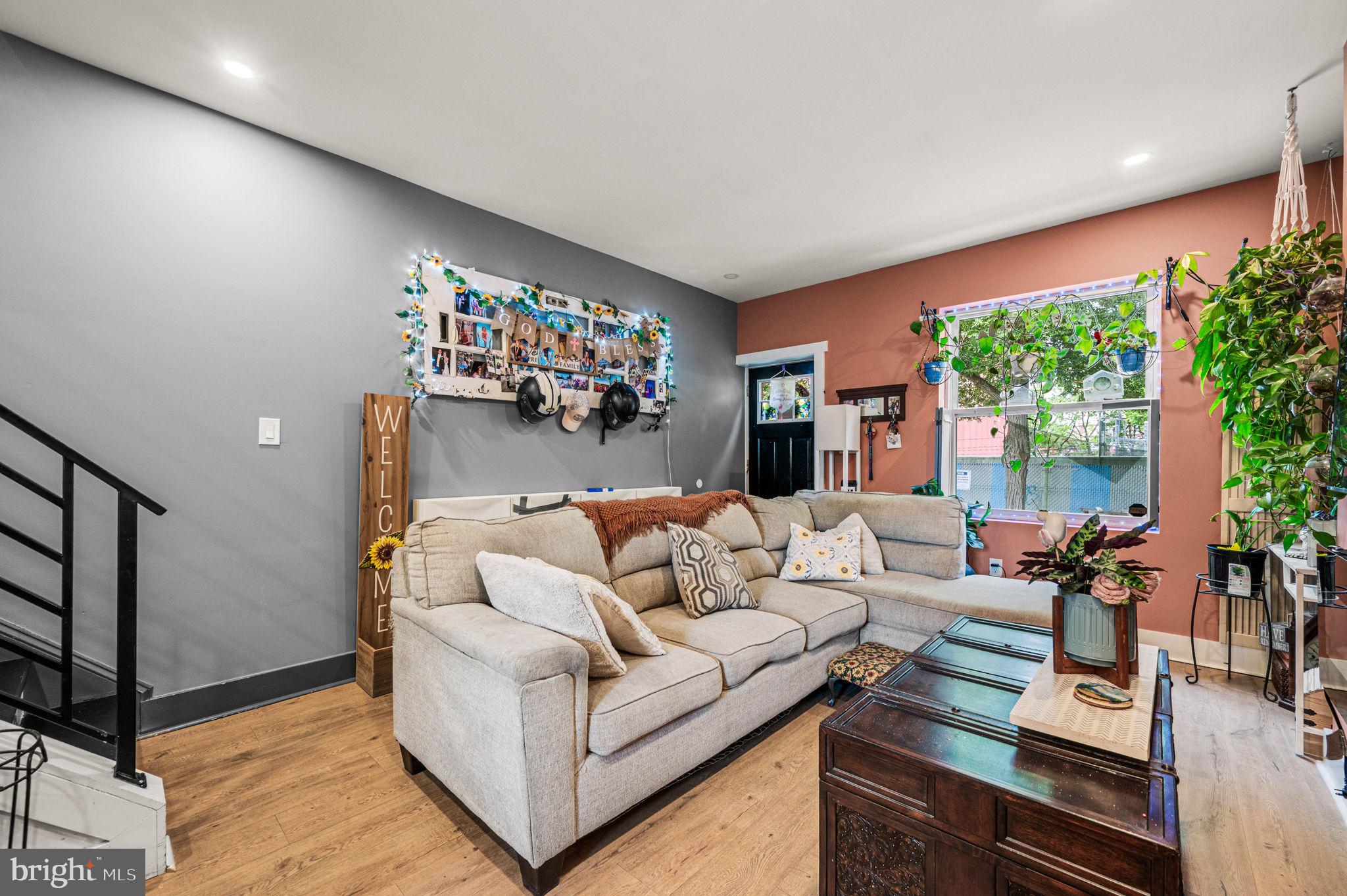 BRIDESBURG - Residential