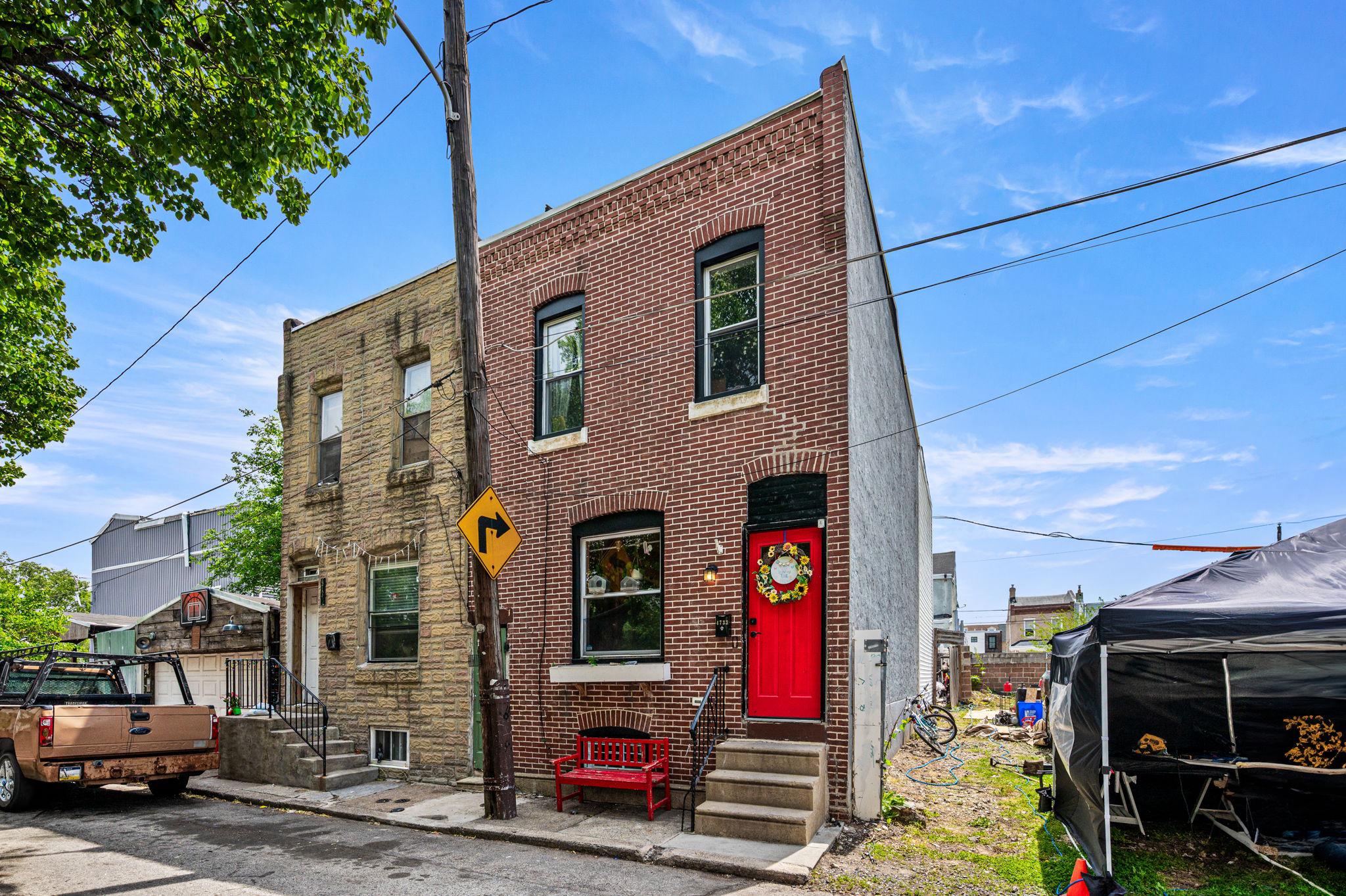 BRIDESBURG - Residential