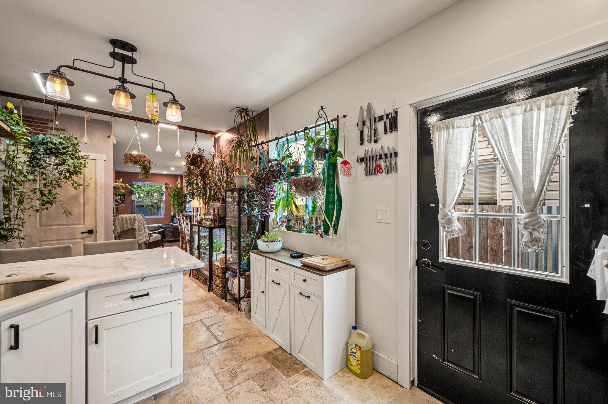 BRIDESBURG - Residential