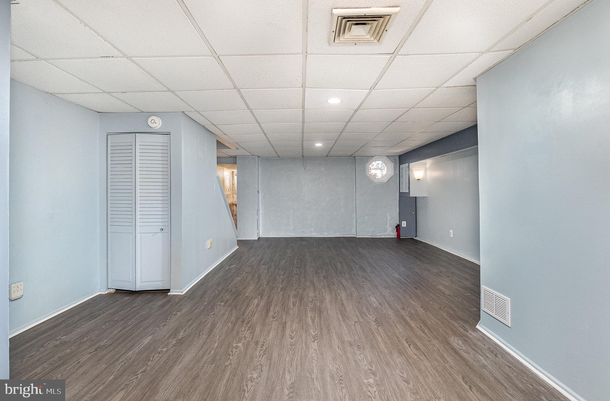 FOXRIDGE - Residential Lease