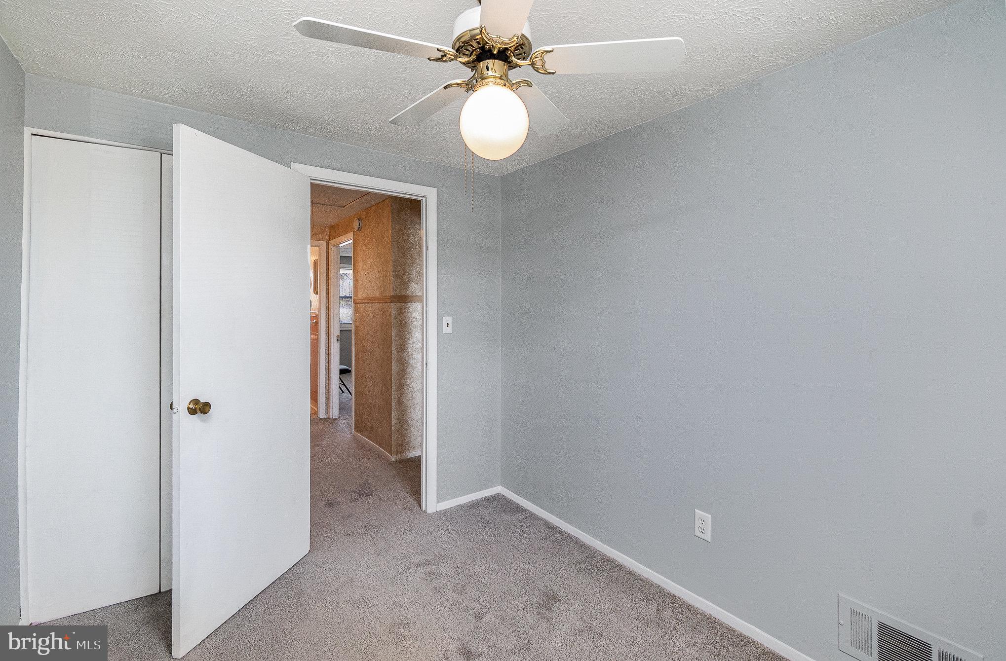 FOXRIDGE - Residential Lease