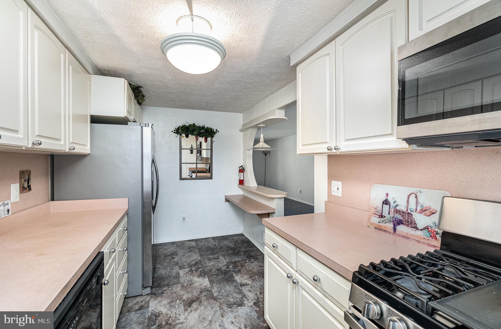 FOXRIDGE - Residential Lease