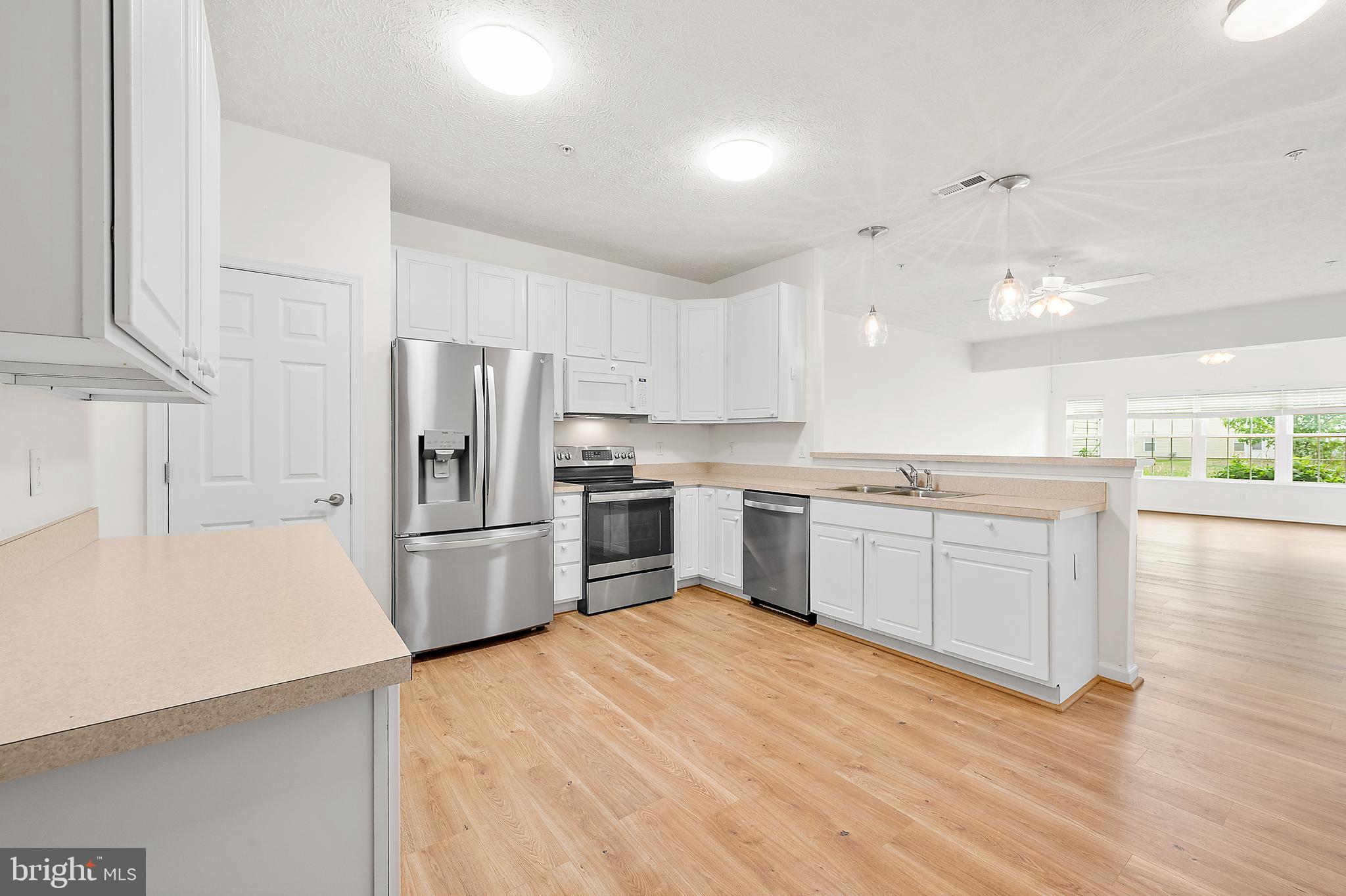 WOOD CREEK GOLF COMM - Residential