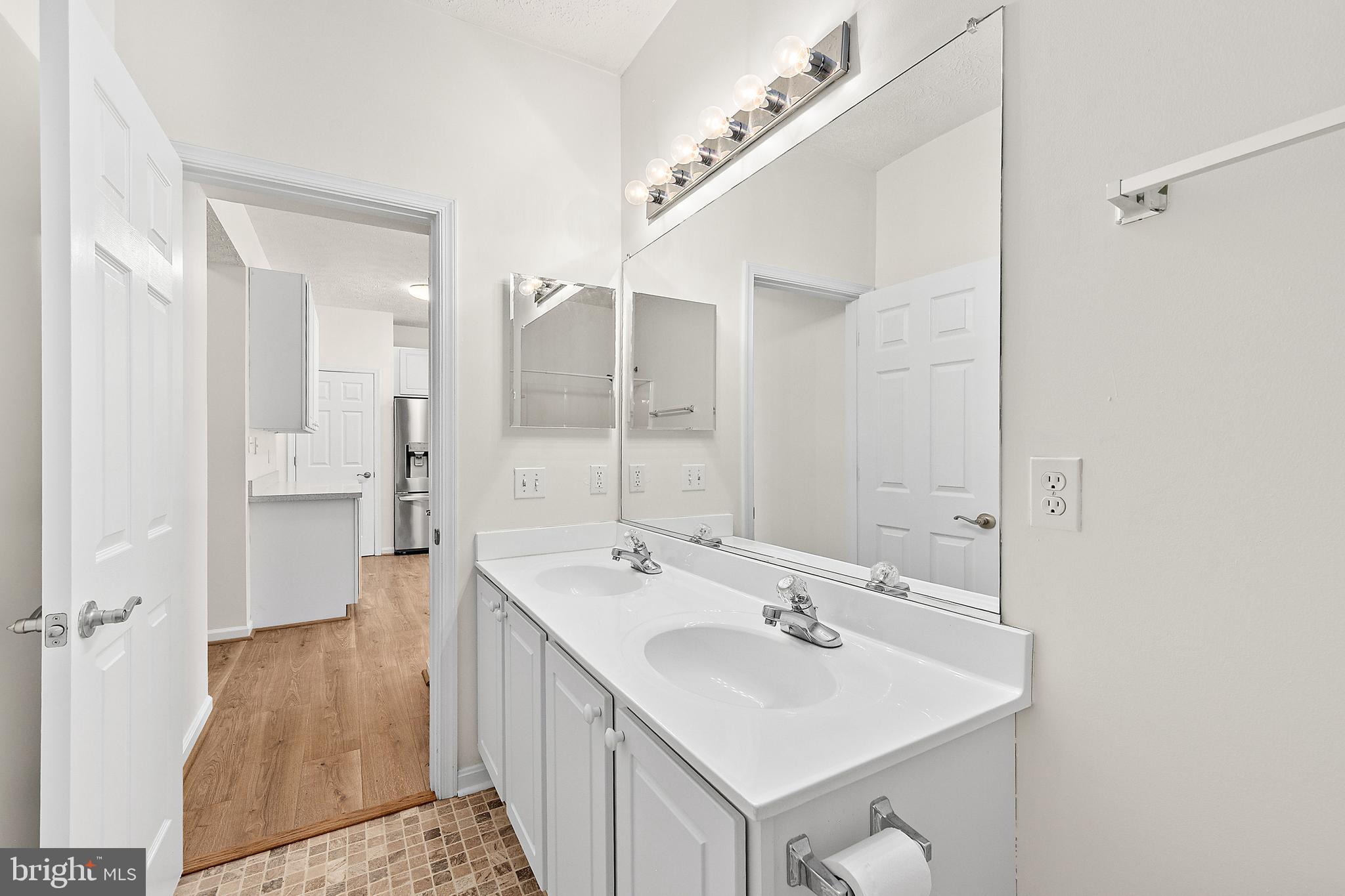 WOOD CREEK GOLF COMM - Residential