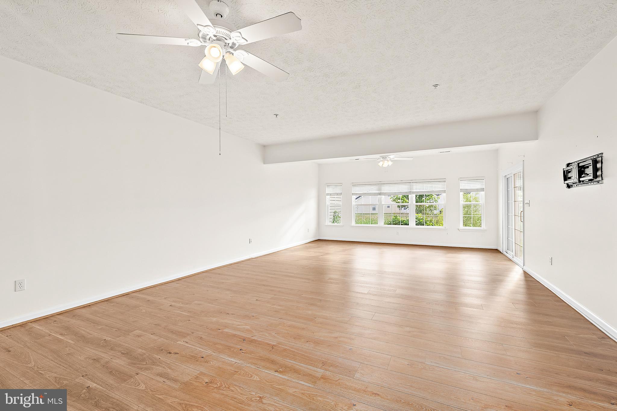 WOOD CREEK GOLF COMM - Residential