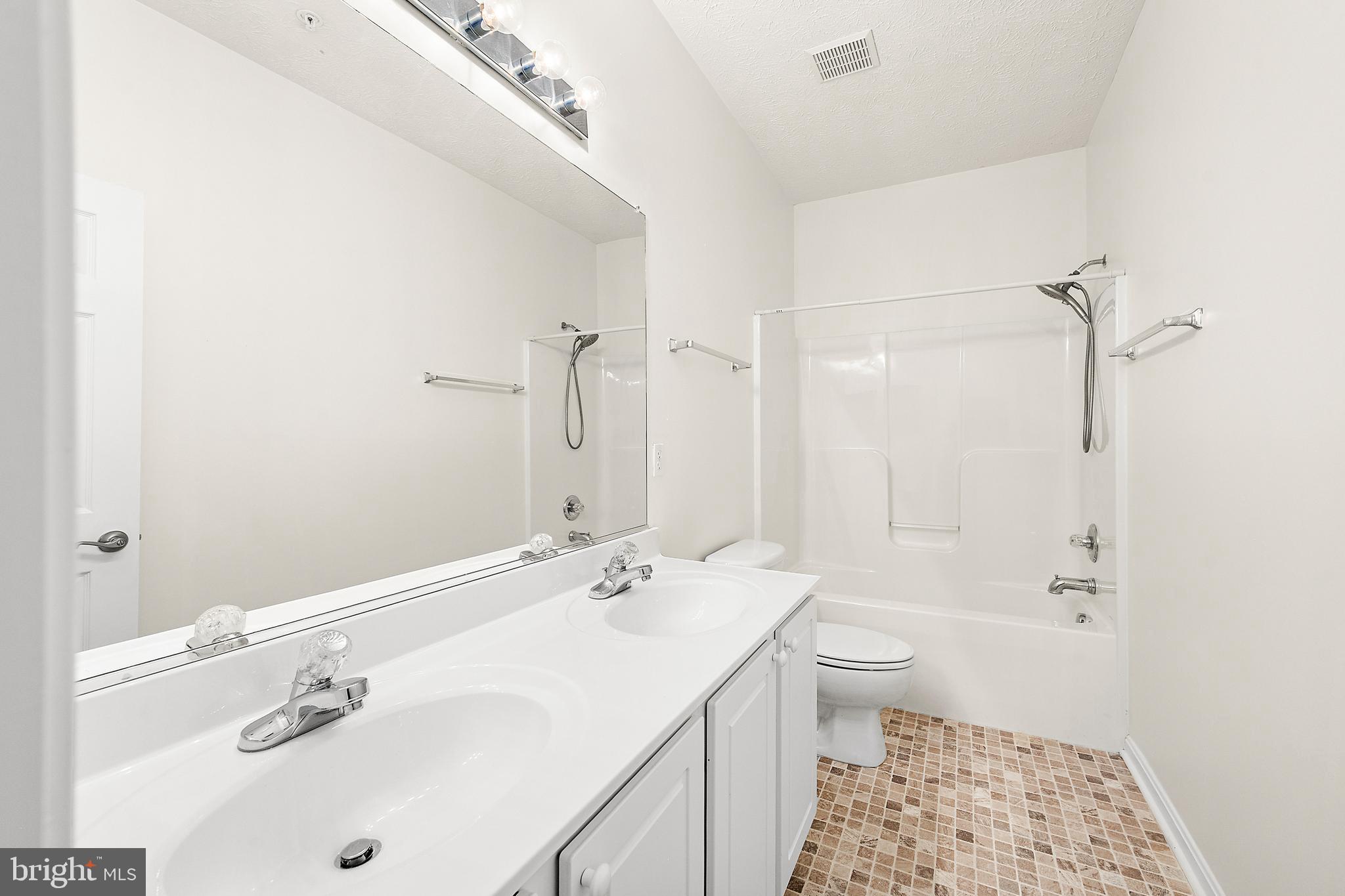 WOOD CREEK GOLF COMM - Residential