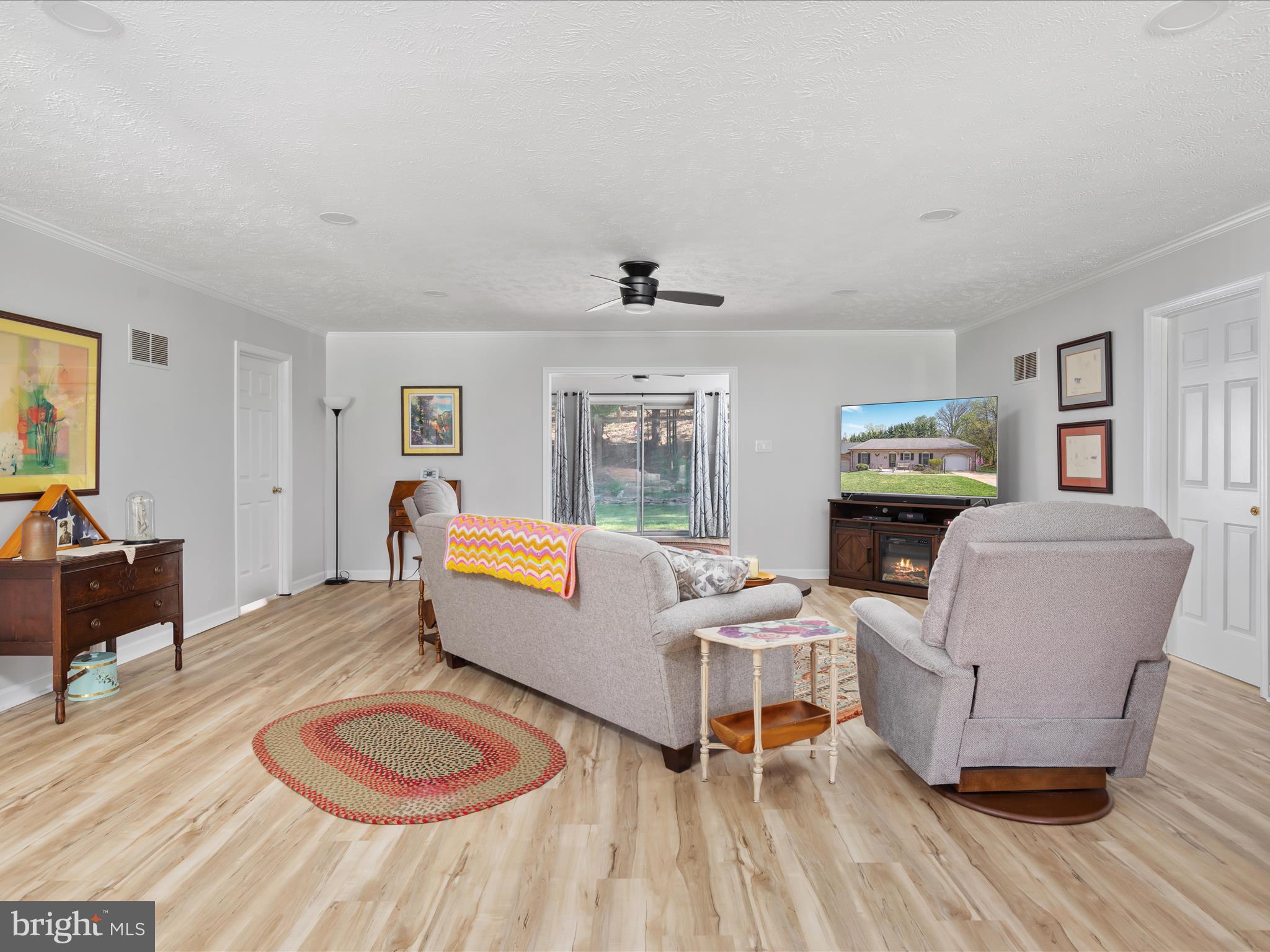 AY VIEW ESTATES - Residential