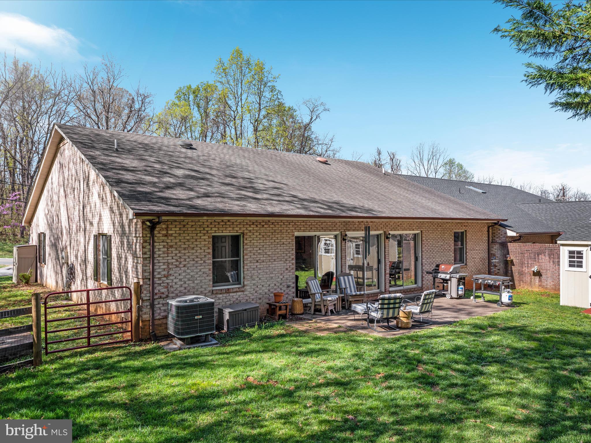 AY VIEW ESTATES - Residential