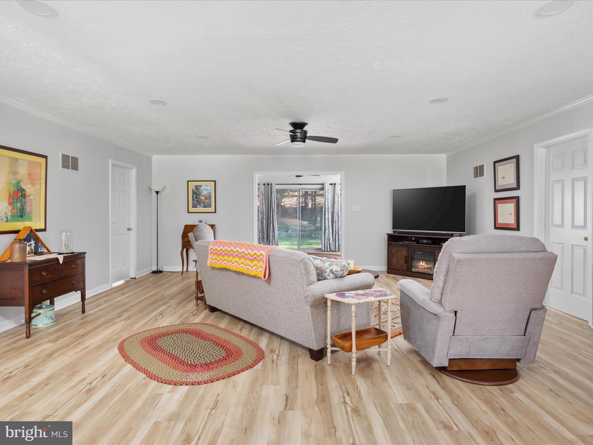 AY VIEW ESTATES - Residential