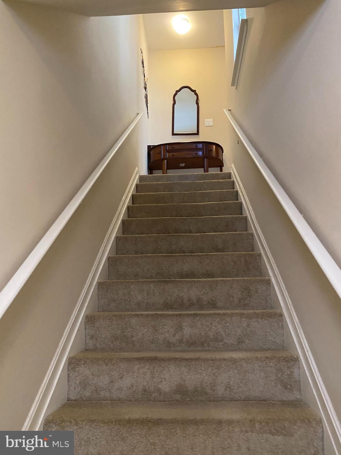 HOLLINGTON - Residential