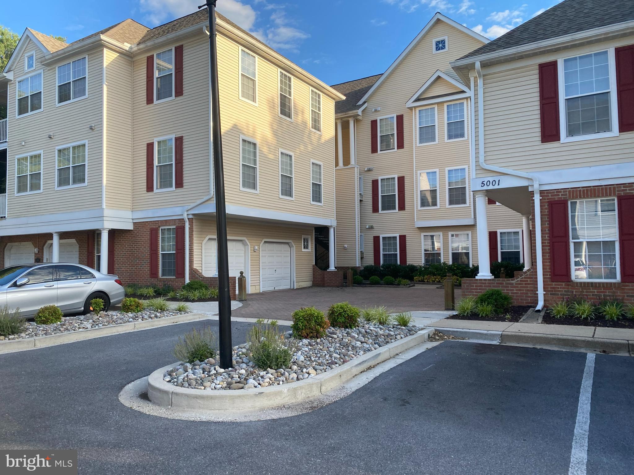 HOLLINGTON - Residential
