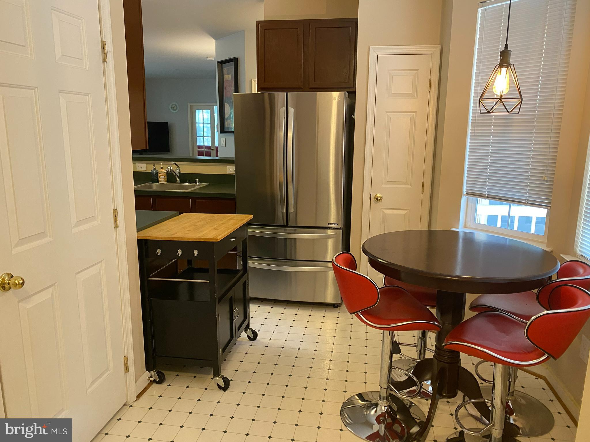 HOLLINGTON - Residential